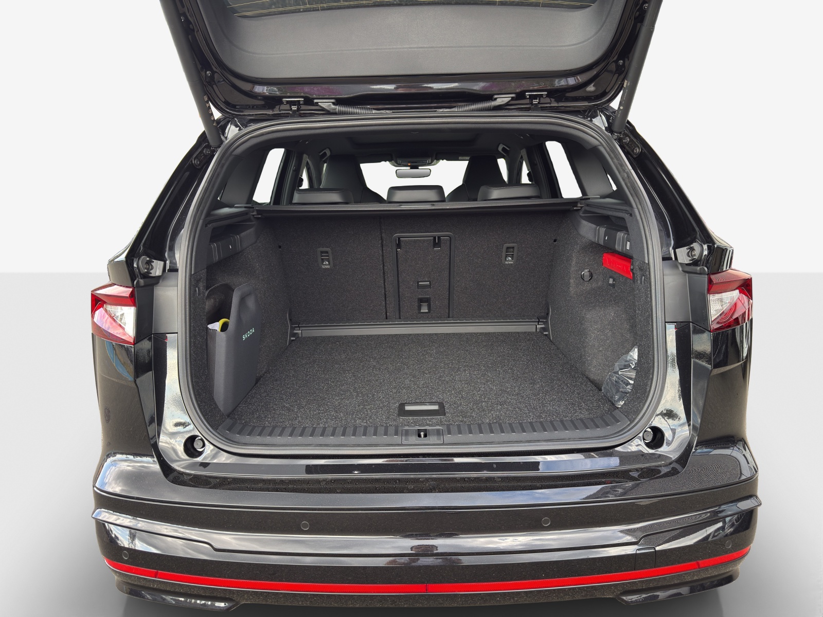 SKODA Enyaq 4x4 RS-image-12