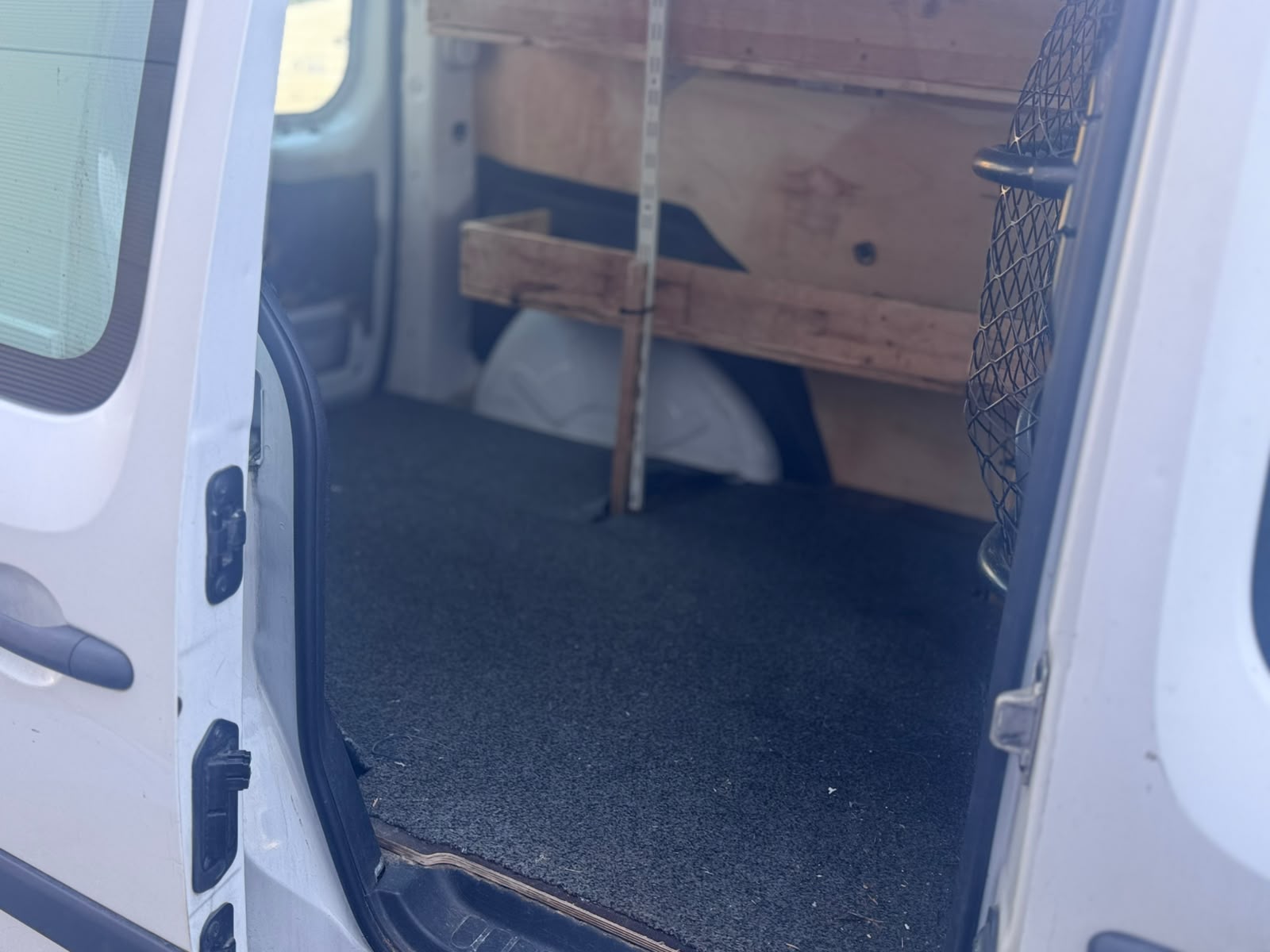 RENAULT Kangoo Medium dCi 90 Business-image-12