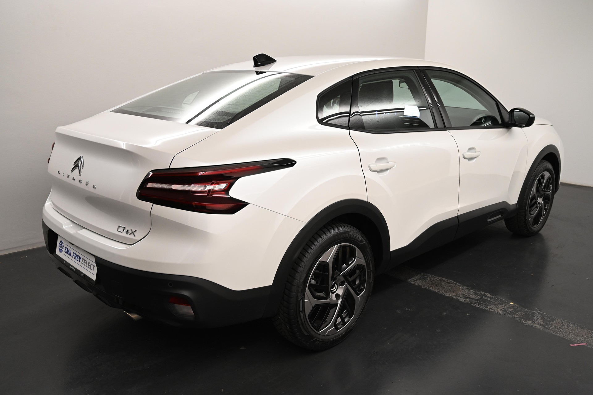 CITROEN C4 X 1.2 PureTech Swiss Edition-image-16