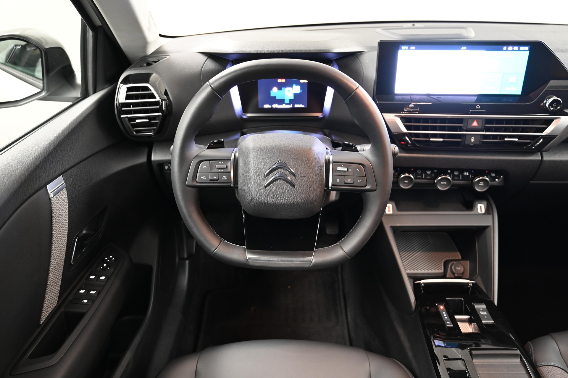 CITROEN C4 X 1.2 PureTech Swiss Edition-image-7