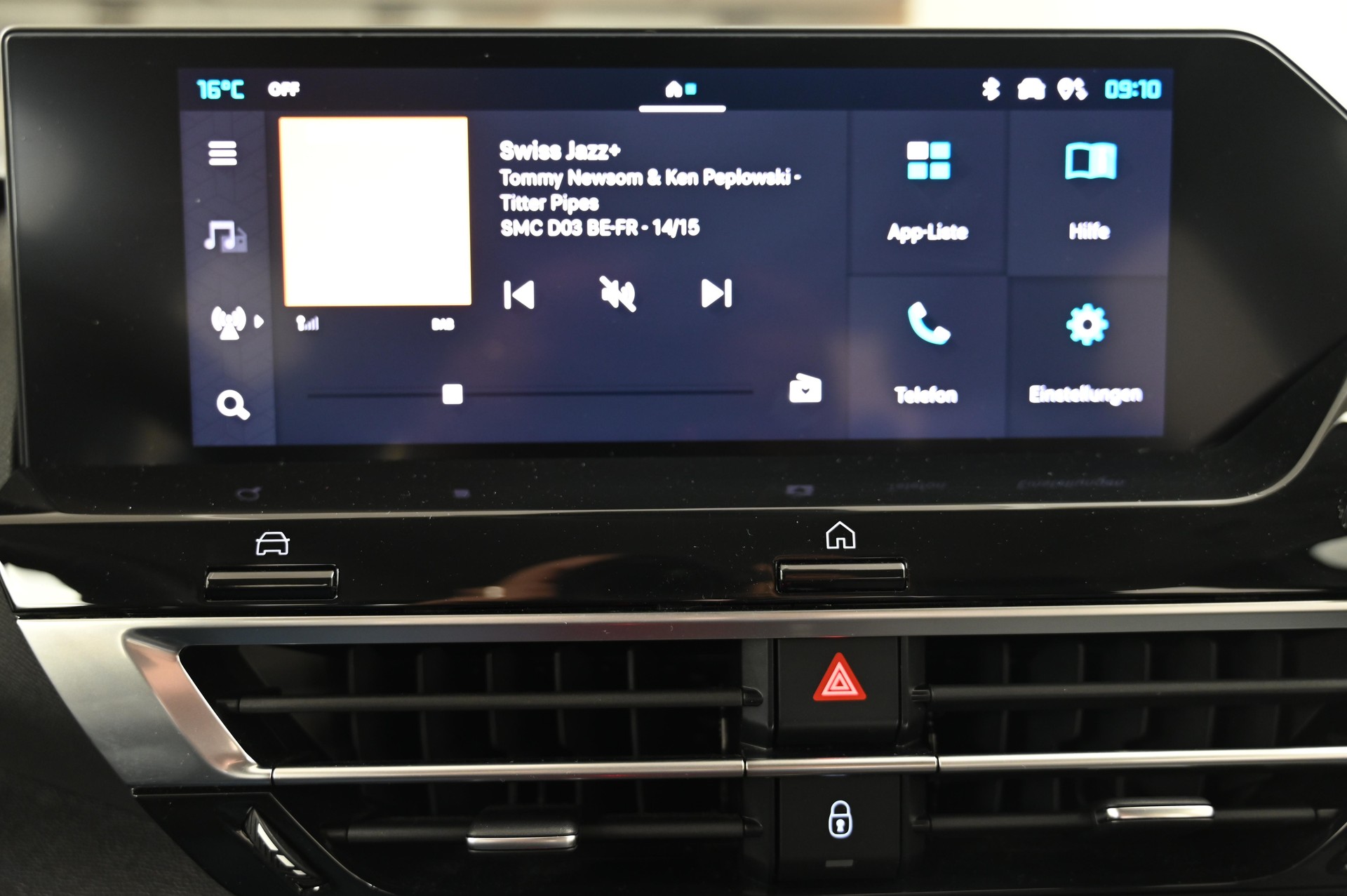 CITROEN C4 X 1.2 PureTech Swiss Edition-image-9