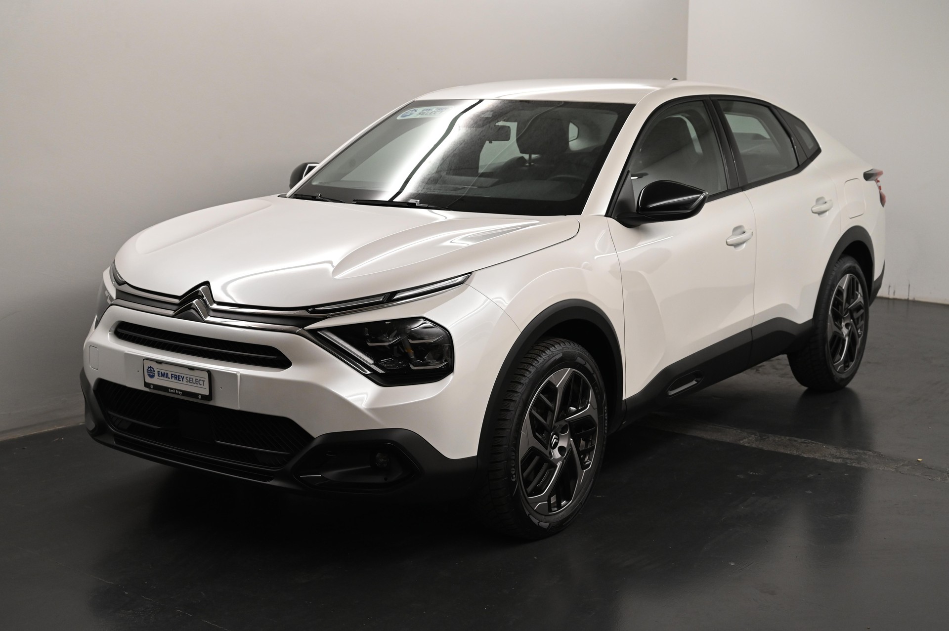 CITROEN C4 X 1.2 PureTech Swiss Edition-image-1