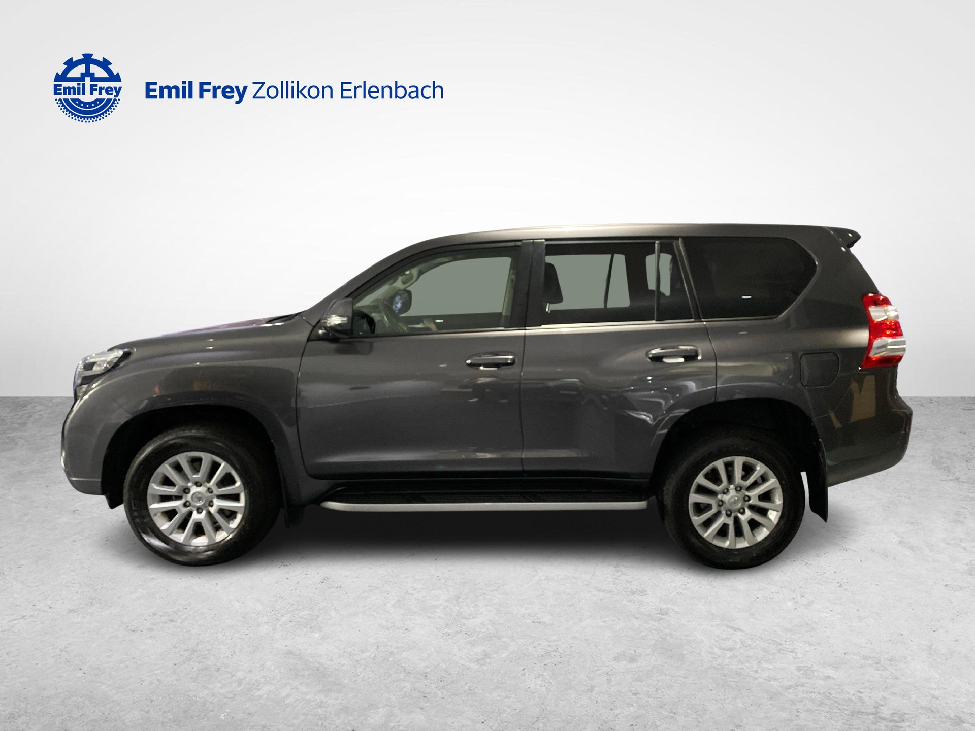 TOYOTA Land Cruiser 2.8 D Linea Sol-image-1