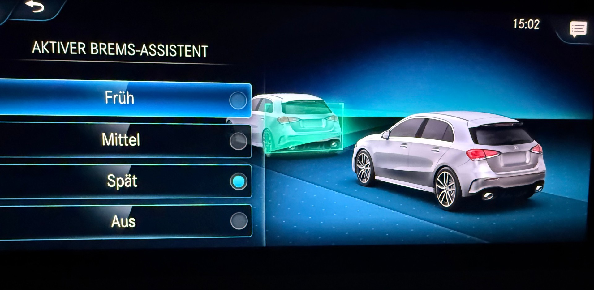 MERCEDES-BENZ A 35 AMG 4Matic Speedshift-image-12