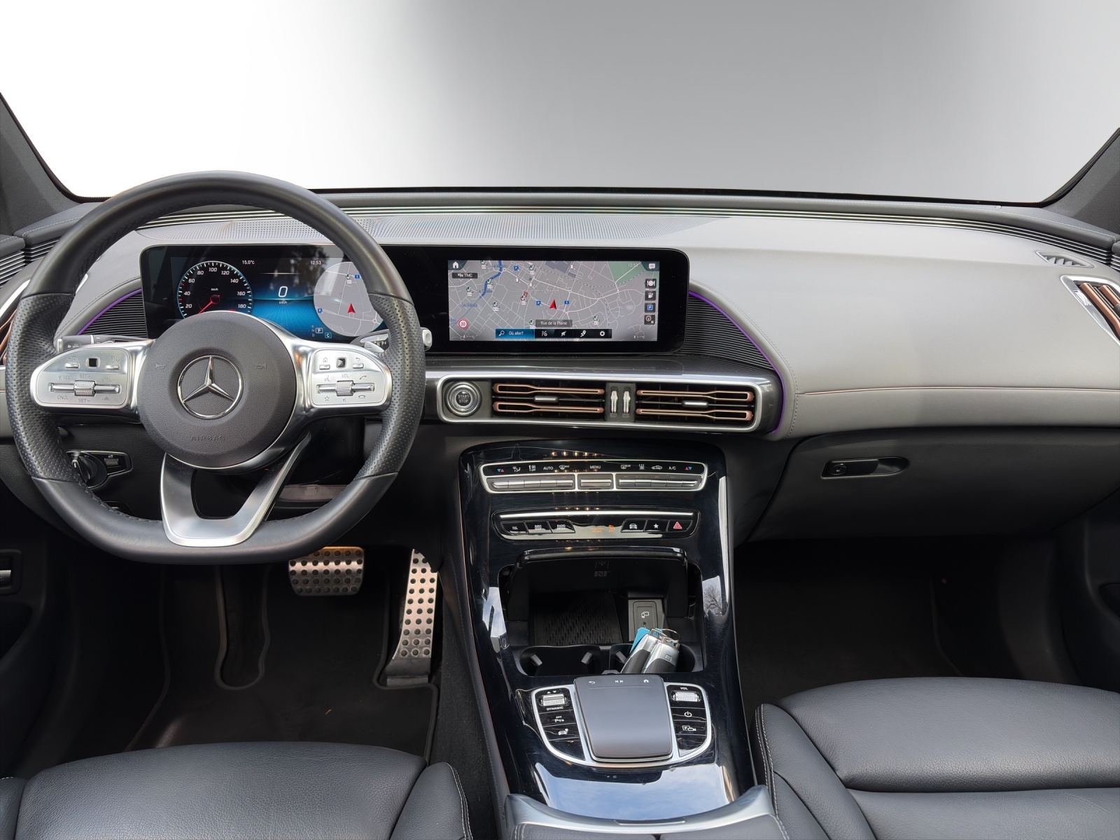 MERCEDES-BENZ EQC 400 AMG Line 4Matic-image-9