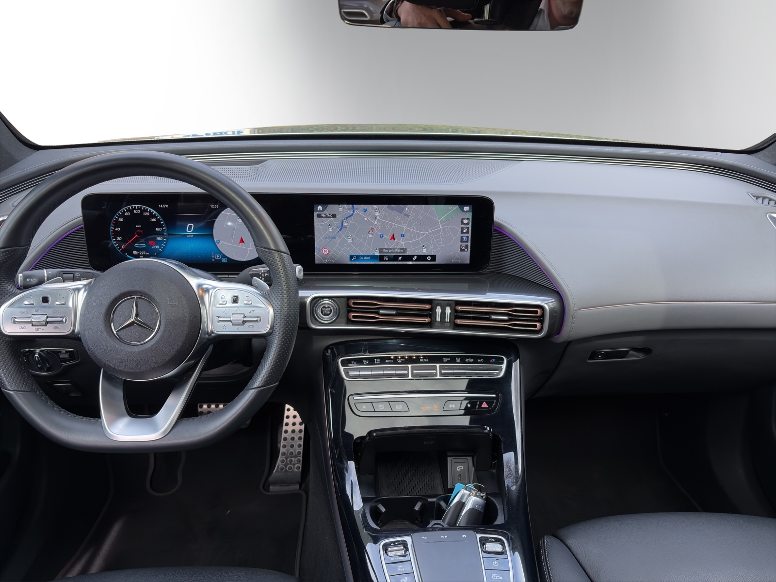 MERCEDES-BENZ EQC 400 AMG Line 4Matic-image-6