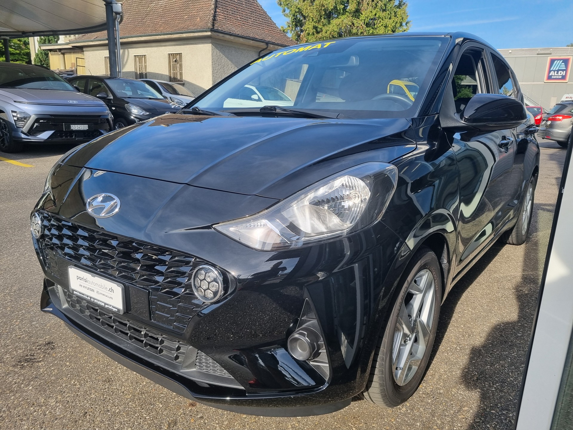 HYUNDAI i10 1.2 Launch Automat-image-2