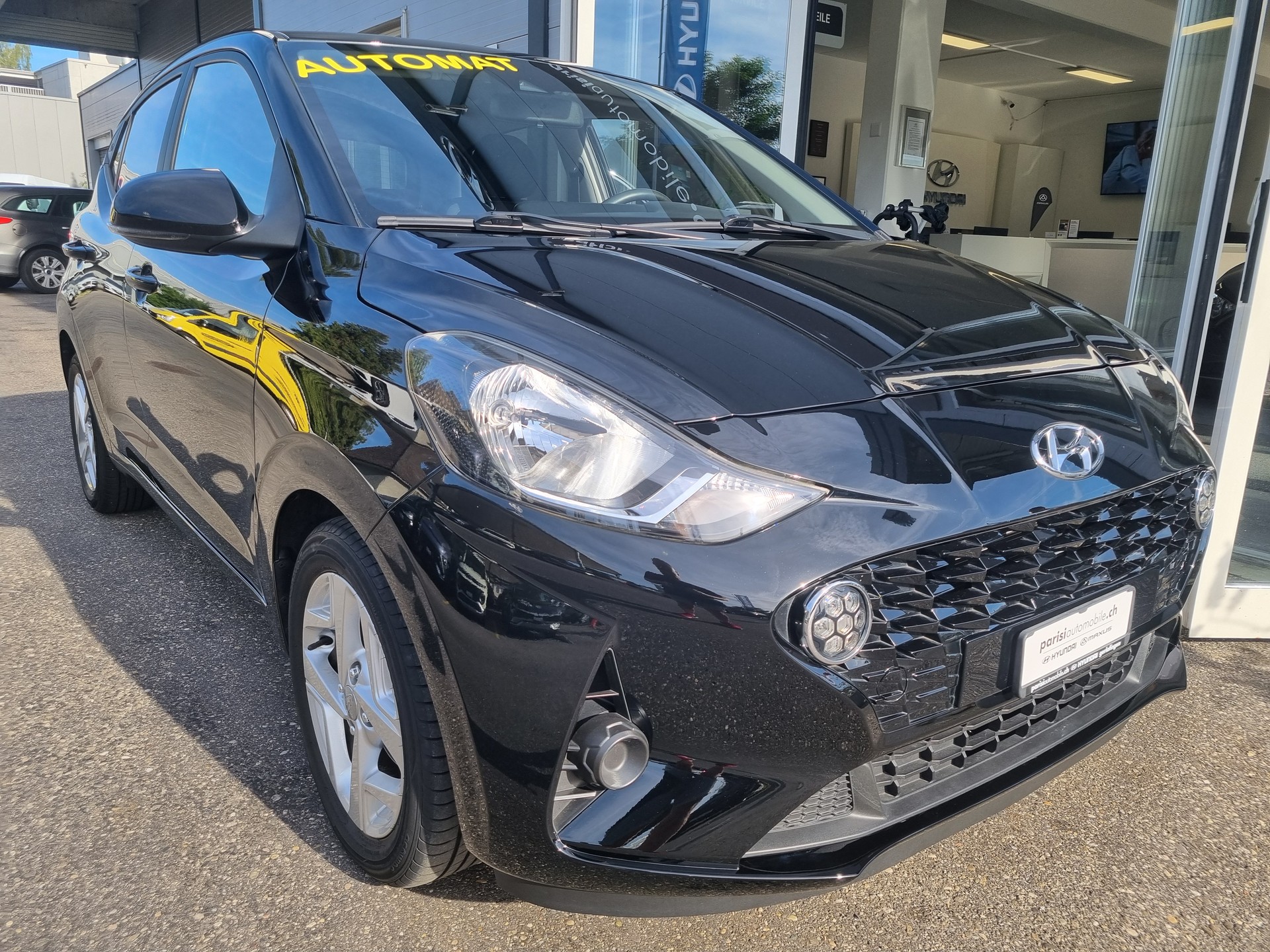 HYUNDAI i10 1.2 Launch Automat-image-0