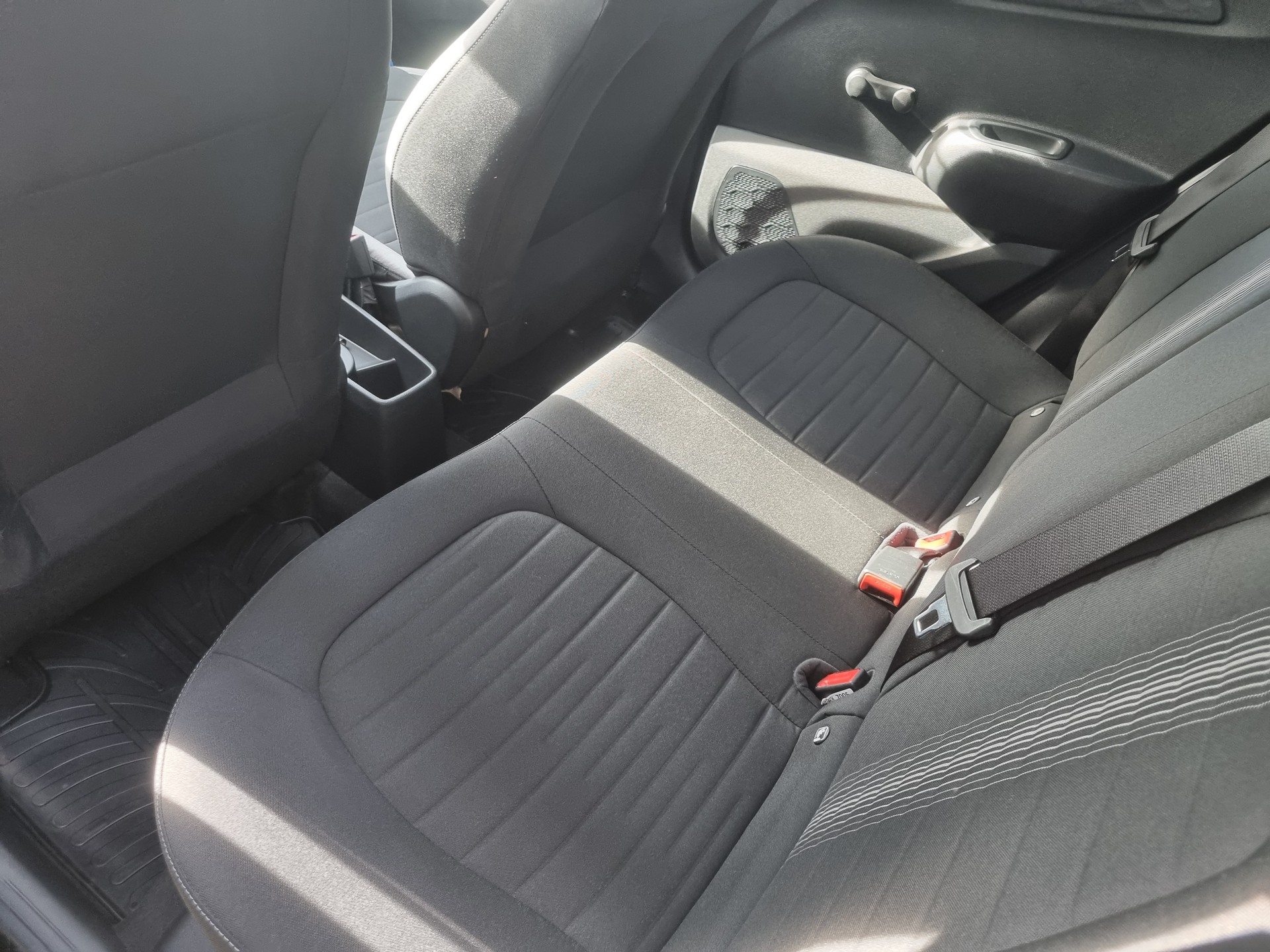 HYUNDAI i10 1.2 Launch Automat-image-8
