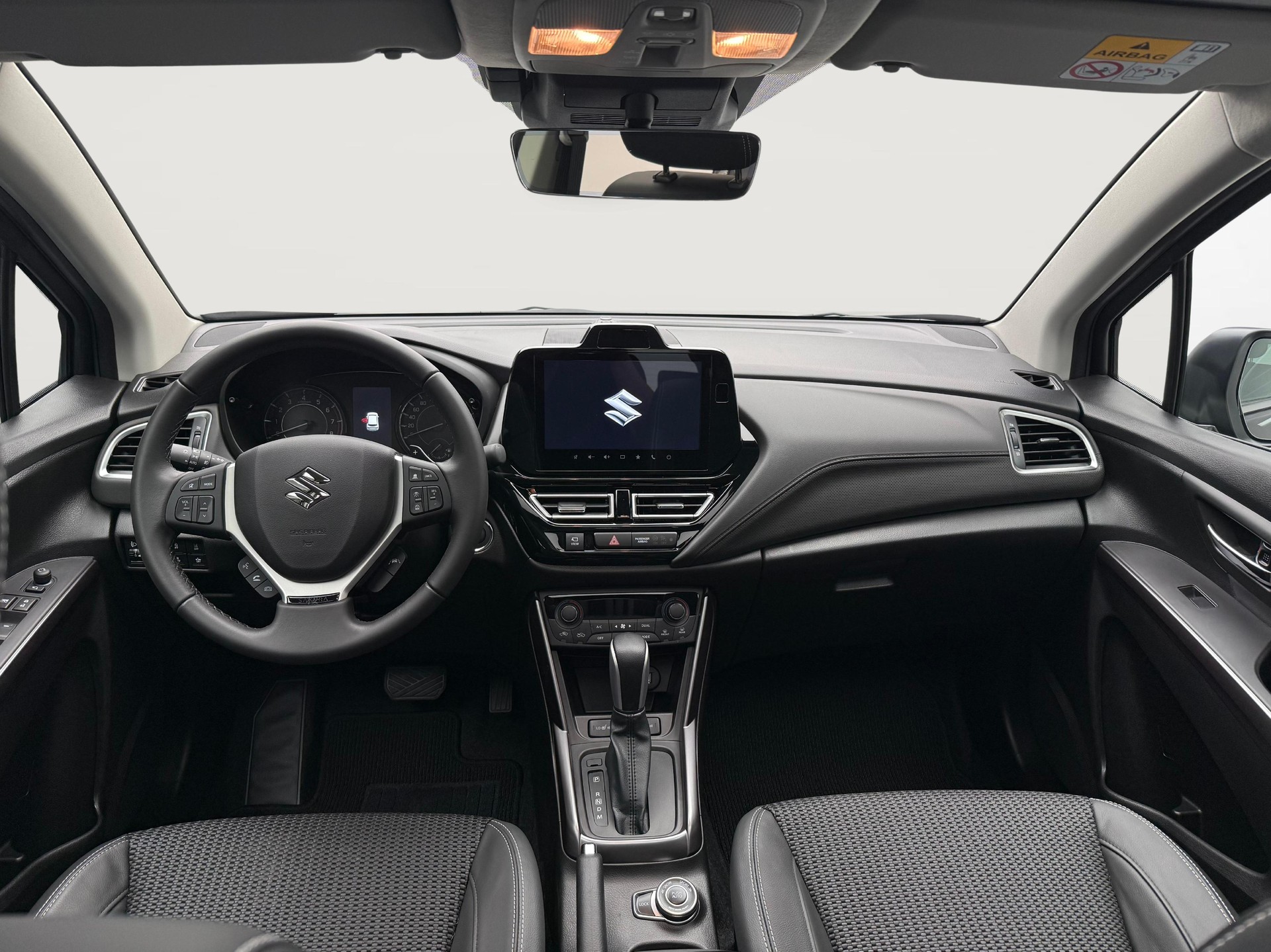 SUZUKI S-Cross 1.4 T Sakura Top Hybrid 4x4-image-8
