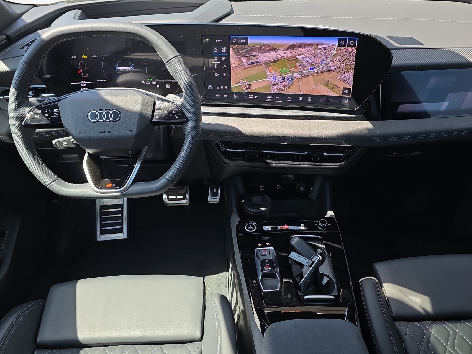 AUDI Q6 e-tron quattro-image-9