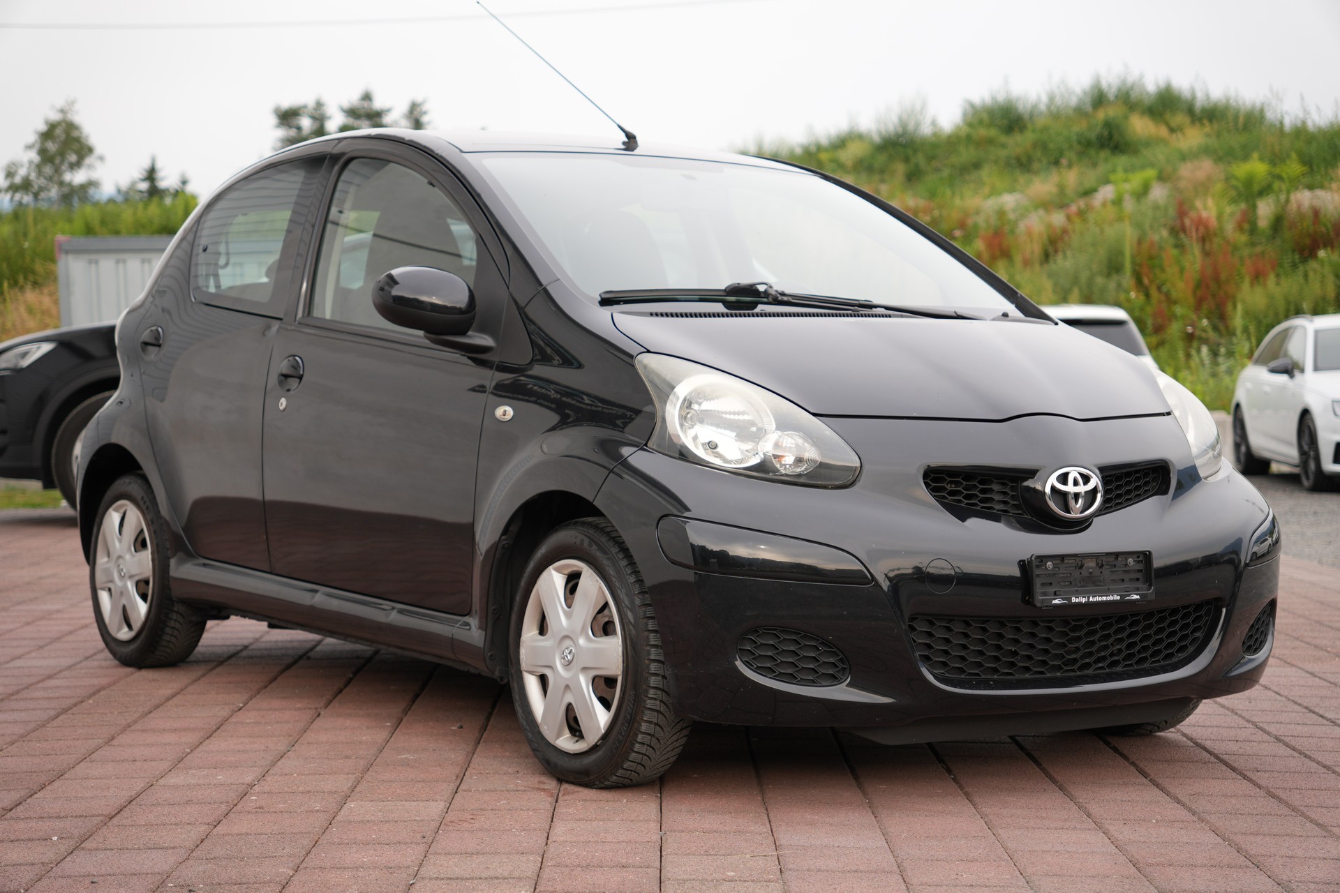 TOYOTA Aygo 1.0 Linea Terra-image-4