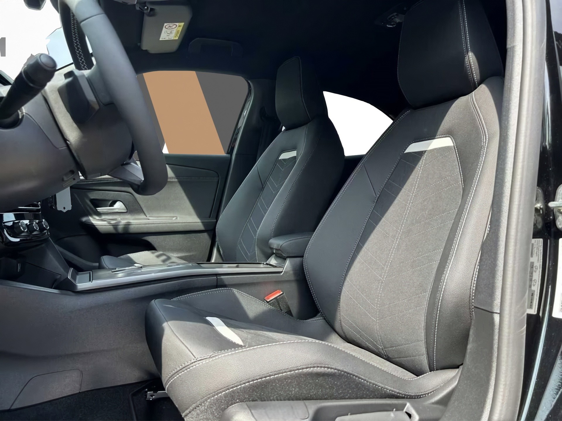 OPEL Mokka 1.2 Hybrid 145 GS e-DCT6-image-5