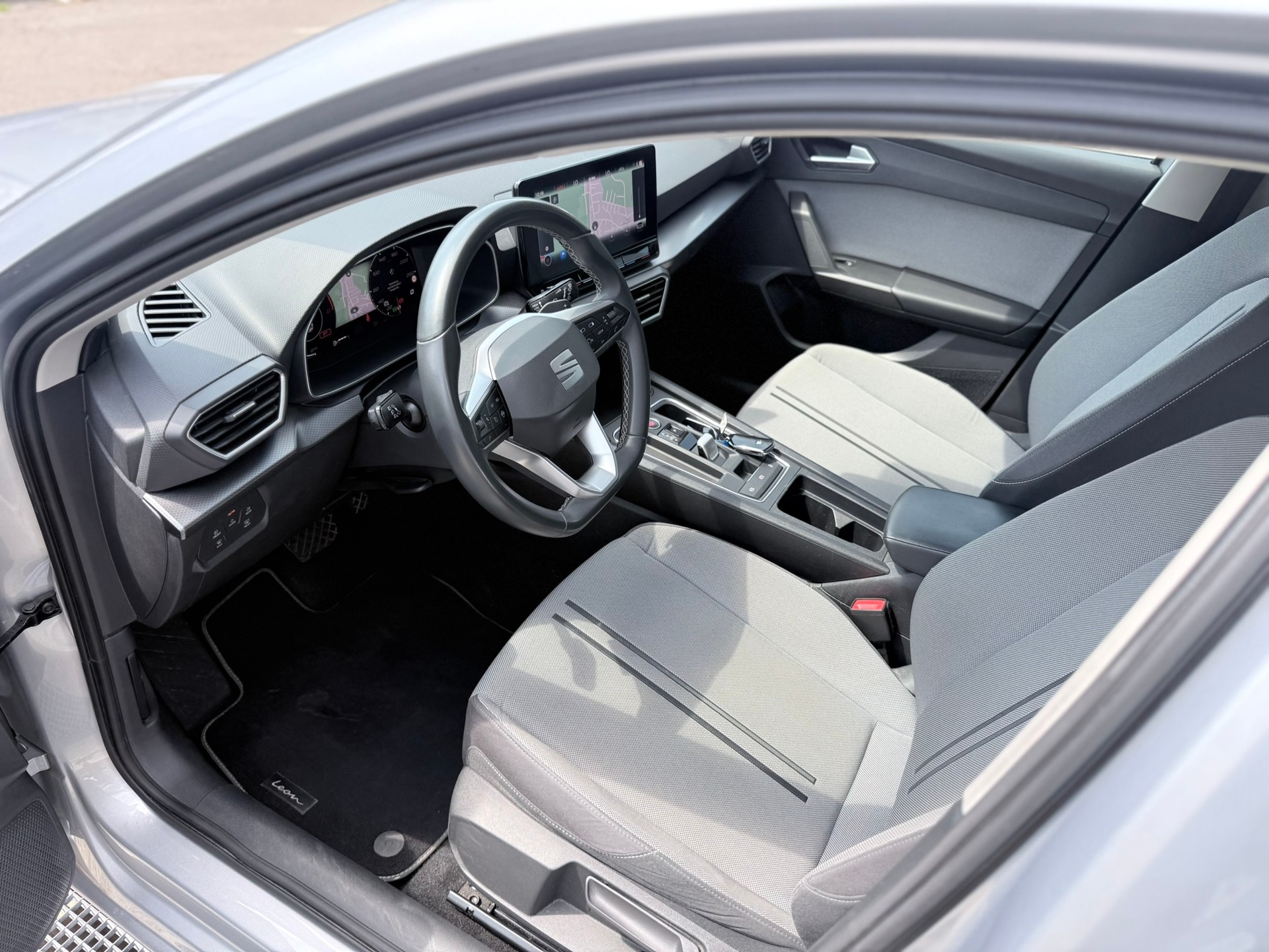 SEAT Leon ST 2.0 TDI EVO DSG Style-image-16