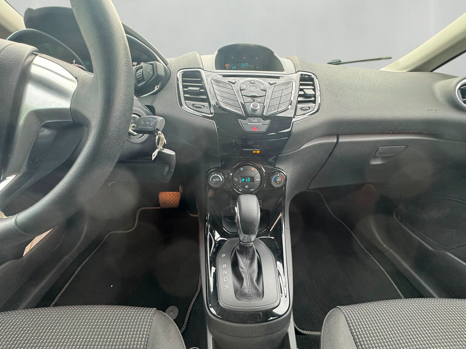 FORD Fiesta 1.0 SCTi Titanium PowerShift-image-11