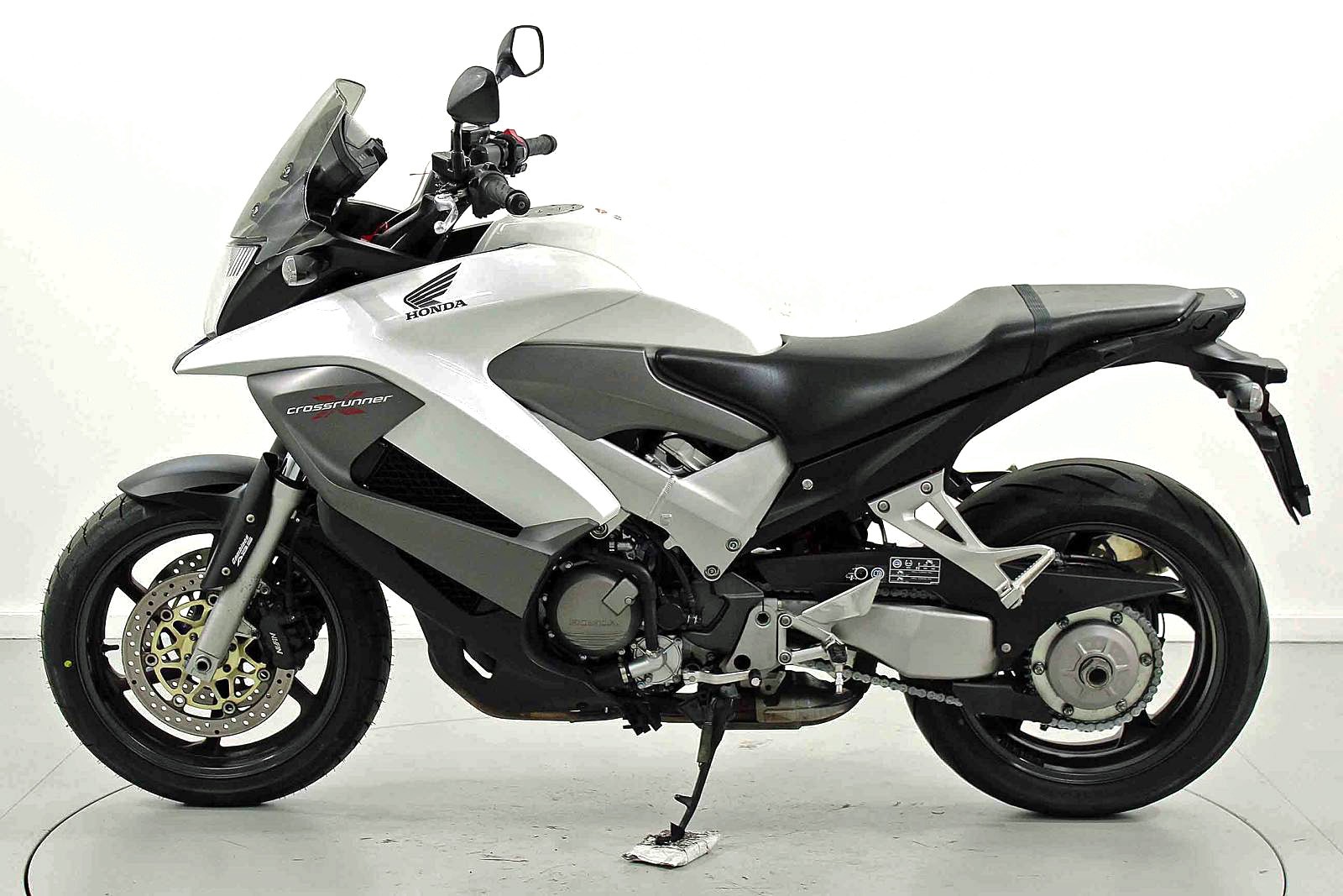 HONDA VFR 800 X-image-4