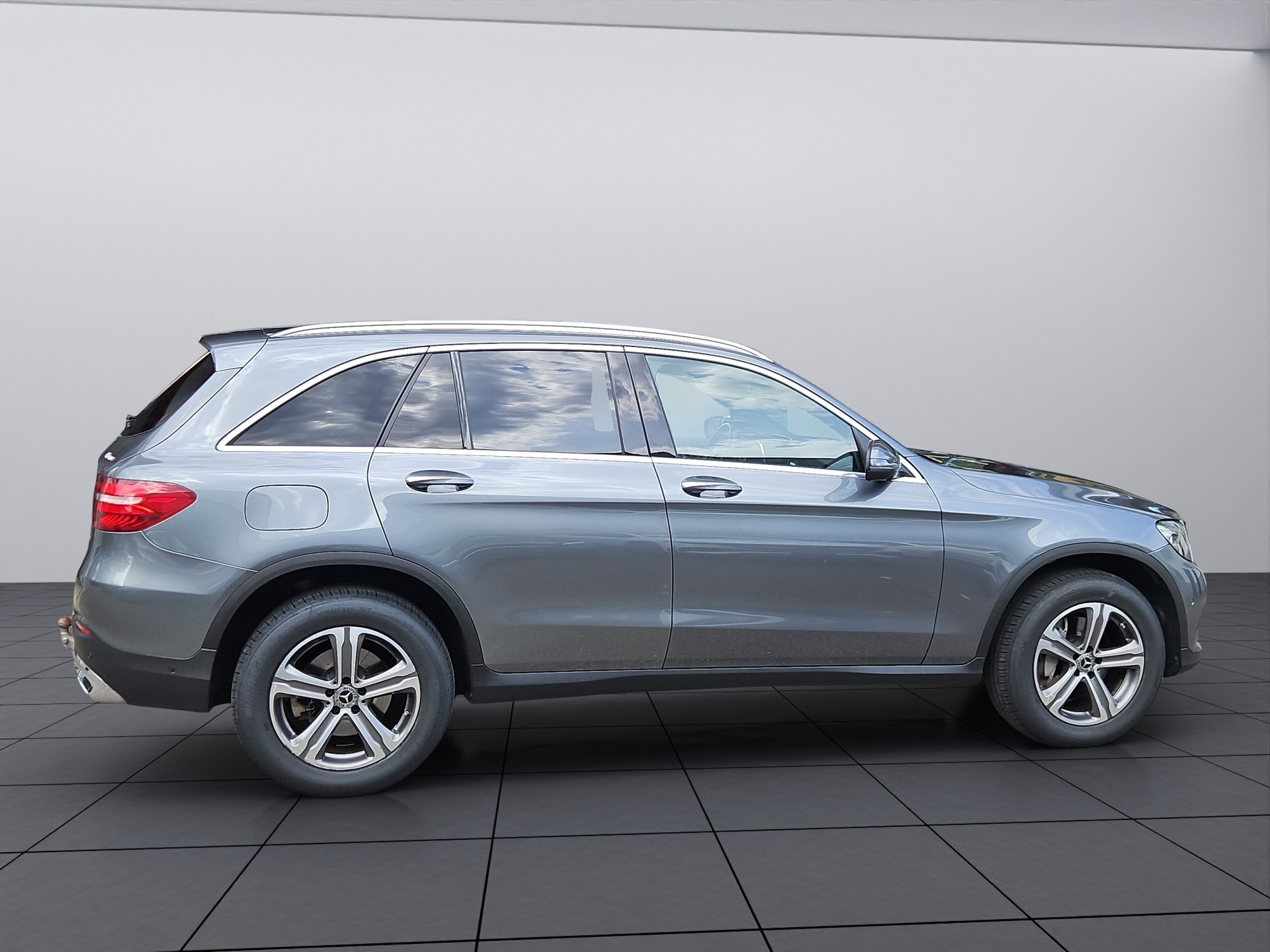 MERCEDES-BENZ GLC 250 d Exclusive 4Matic 9G-Tronic-image-2
