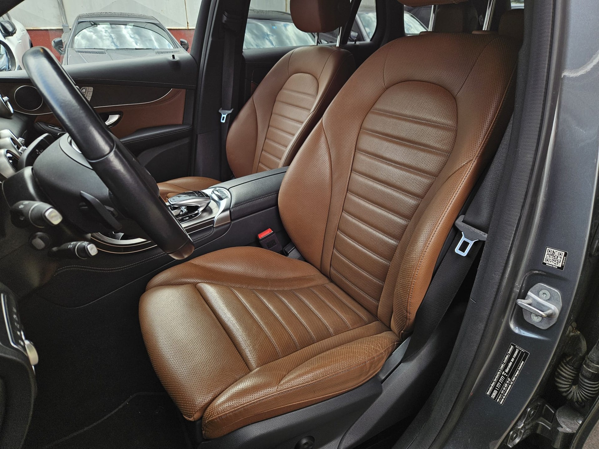 MERCEDES-BENZ GLC 250 d Exclusive 4Matic 9G-Tronic-image-10