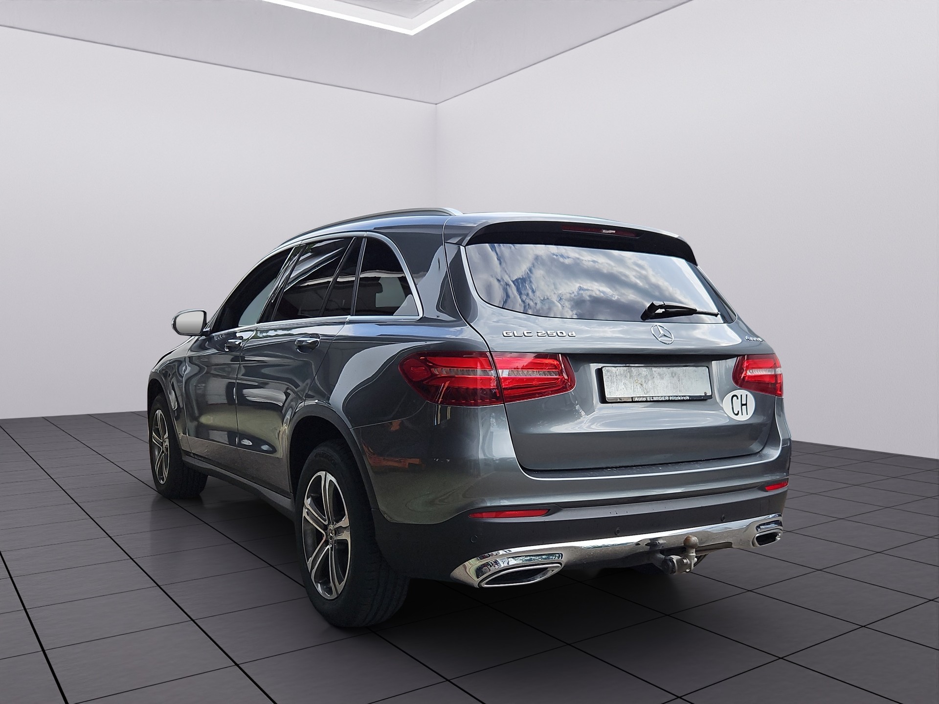 MERCEDES-BENZ GLC 250 d Exclusive 4Matic 9G-Tronic-image-4