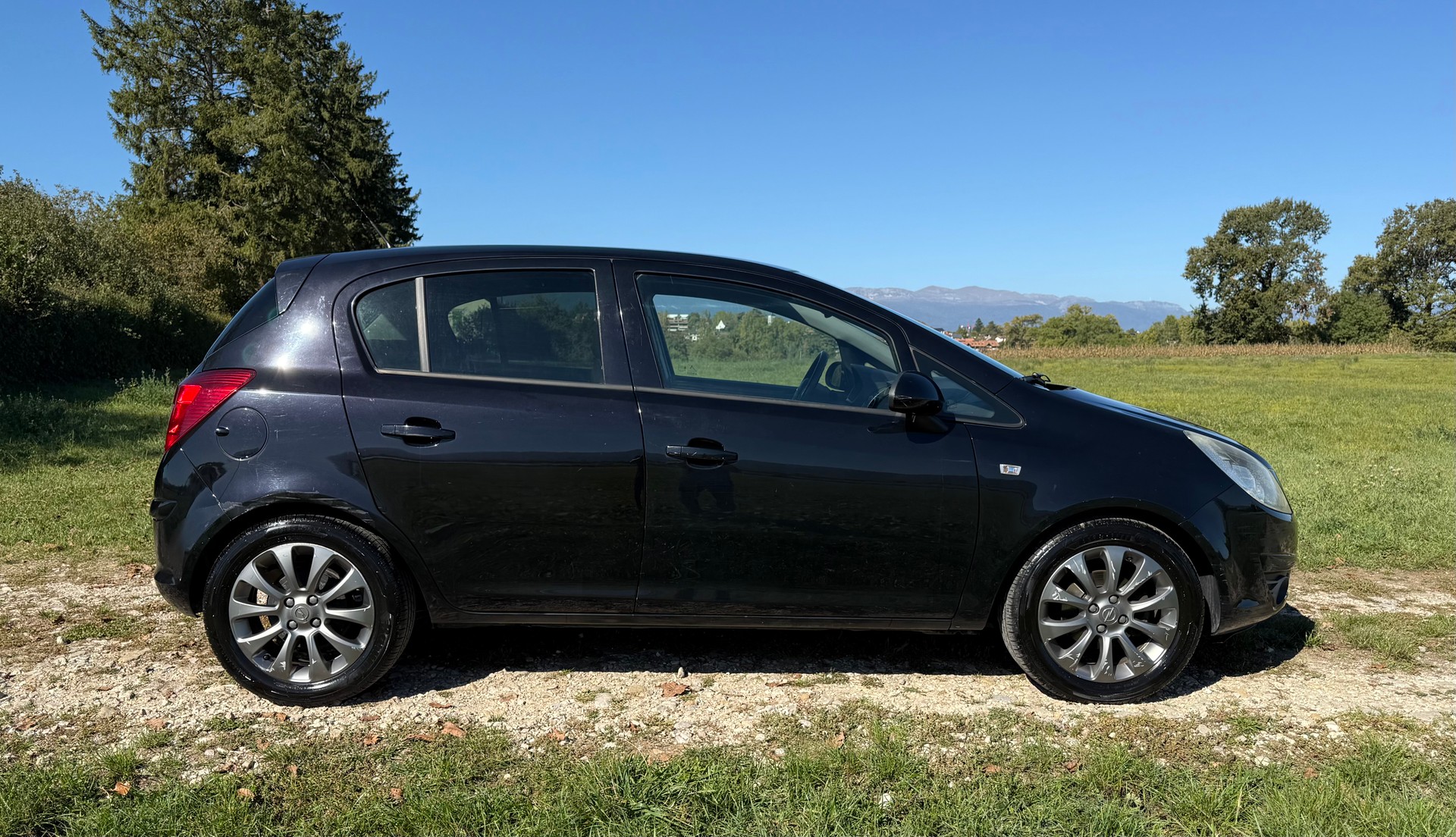 OPEL Corsa 1.4 TP Color Edition-image-6