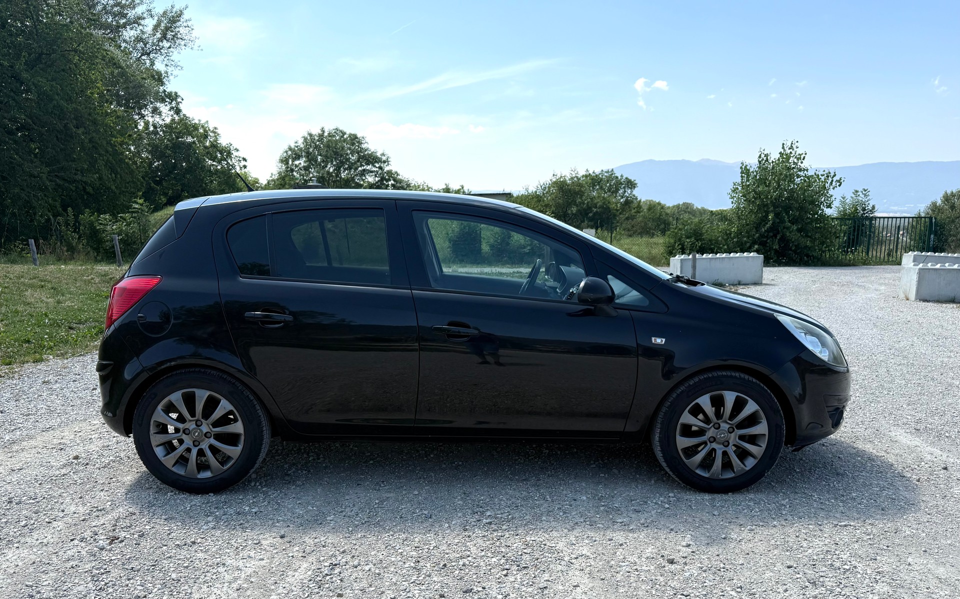 OPEL Corsa 1.4 TP Color Edition-image-6