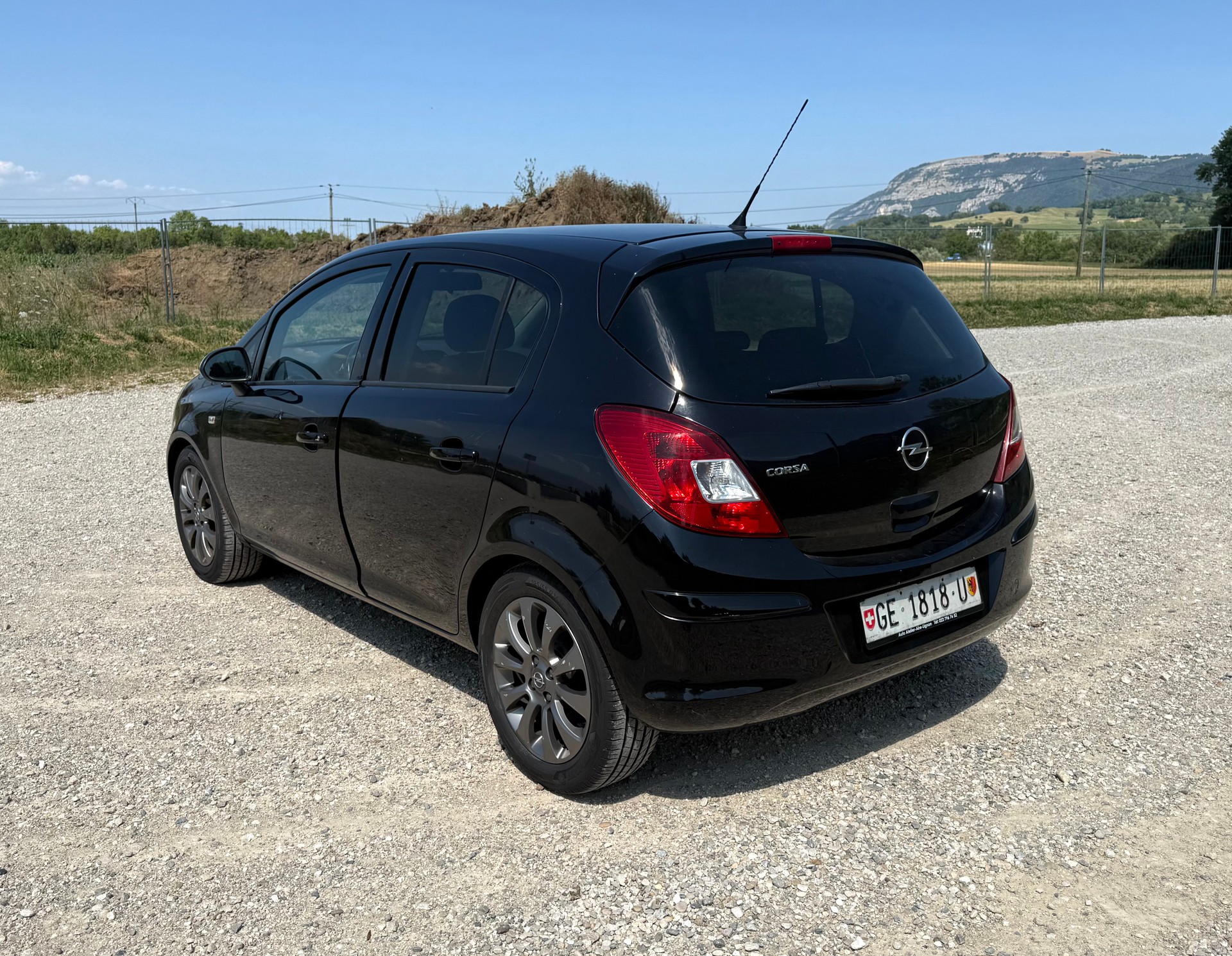 OPEL Corsa 1.4 TP Color Edition-image-5