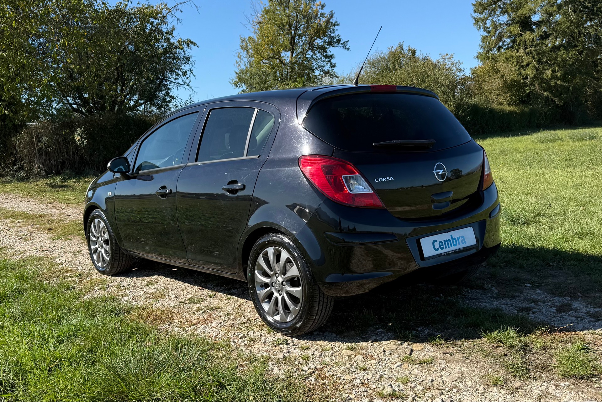 OPEL Corsa 1.4 TP Color Edition-image-5