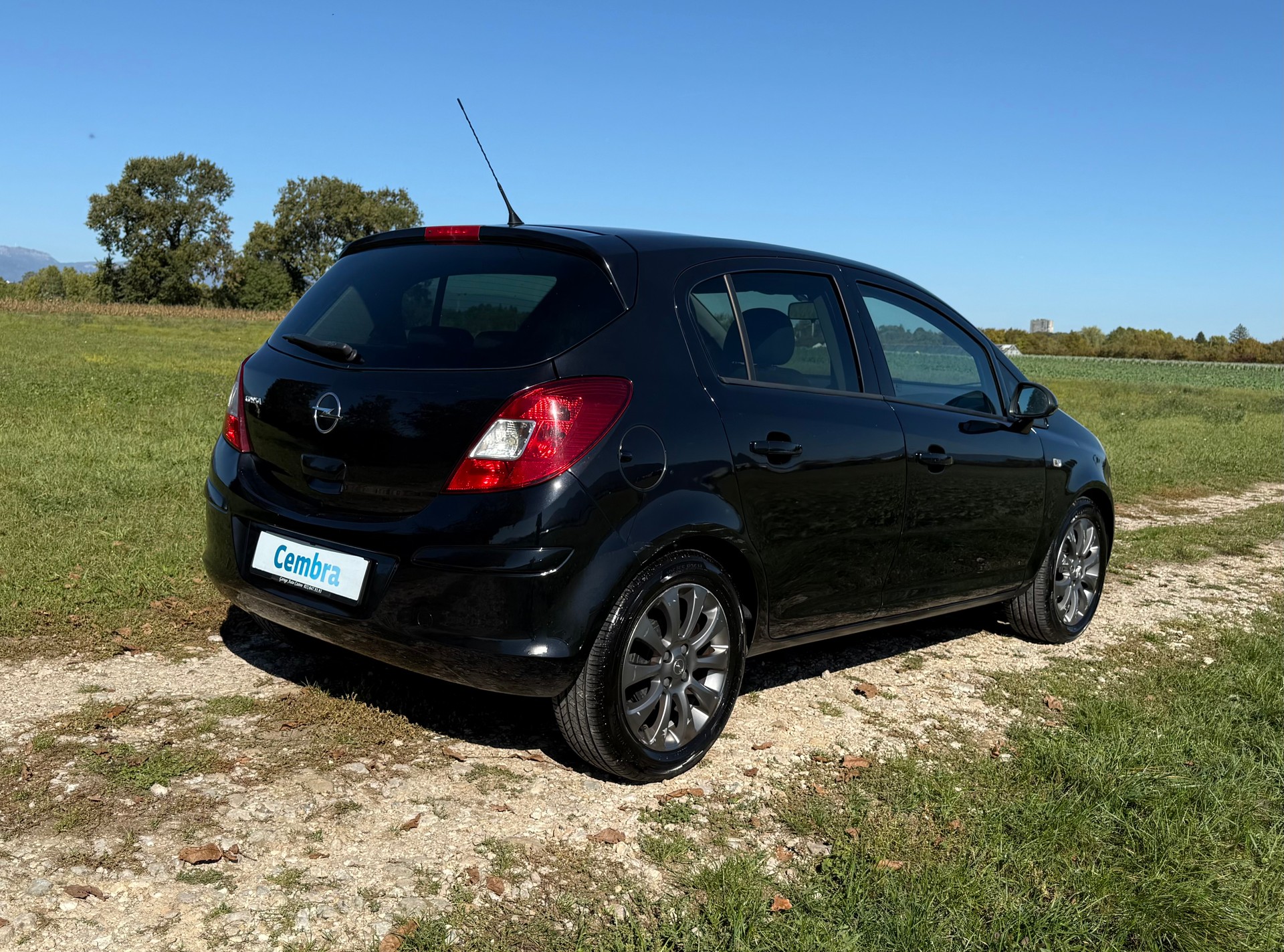 OPEL Corsa 1.4 TP Color Edition-image-3