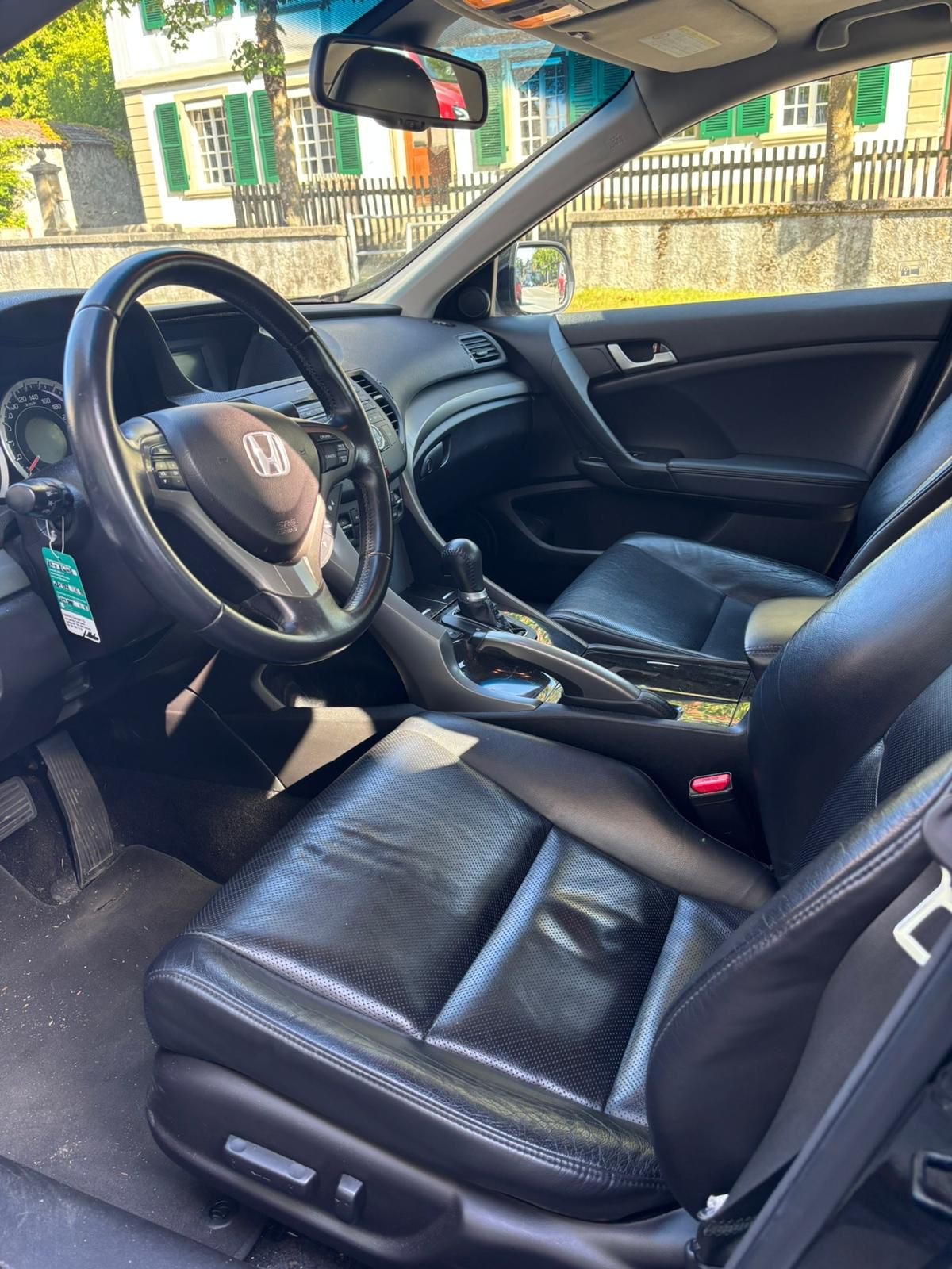 HONDA Accord 2.4i 16V Executive Automatic-image-2