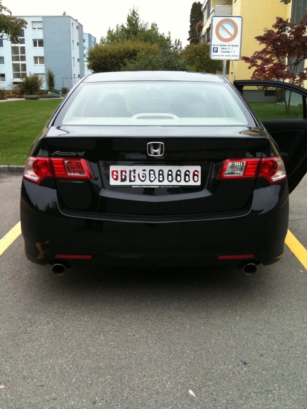 HONDA Accord 2.4i 16V Executive Automatic-image-1