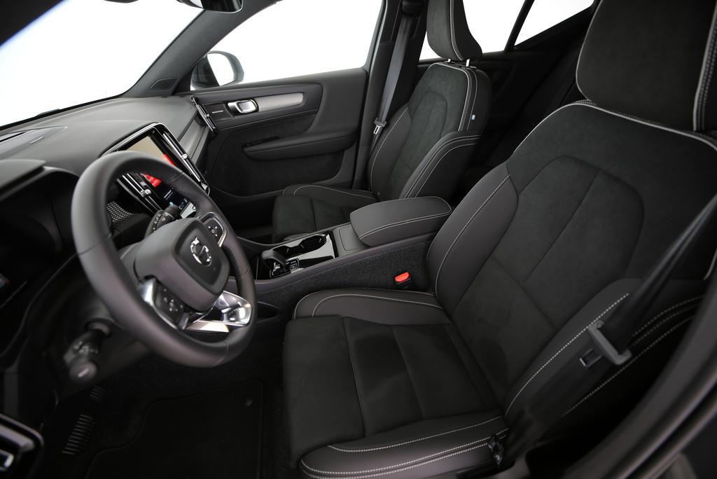 VOLVO EX40 Twin Ultra AWD-image-5