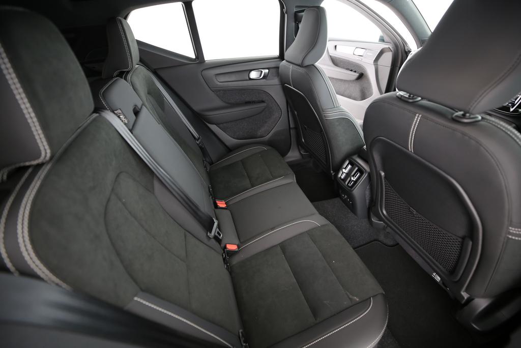 VOLVO EX40 Twin Ultra AWD-image-6