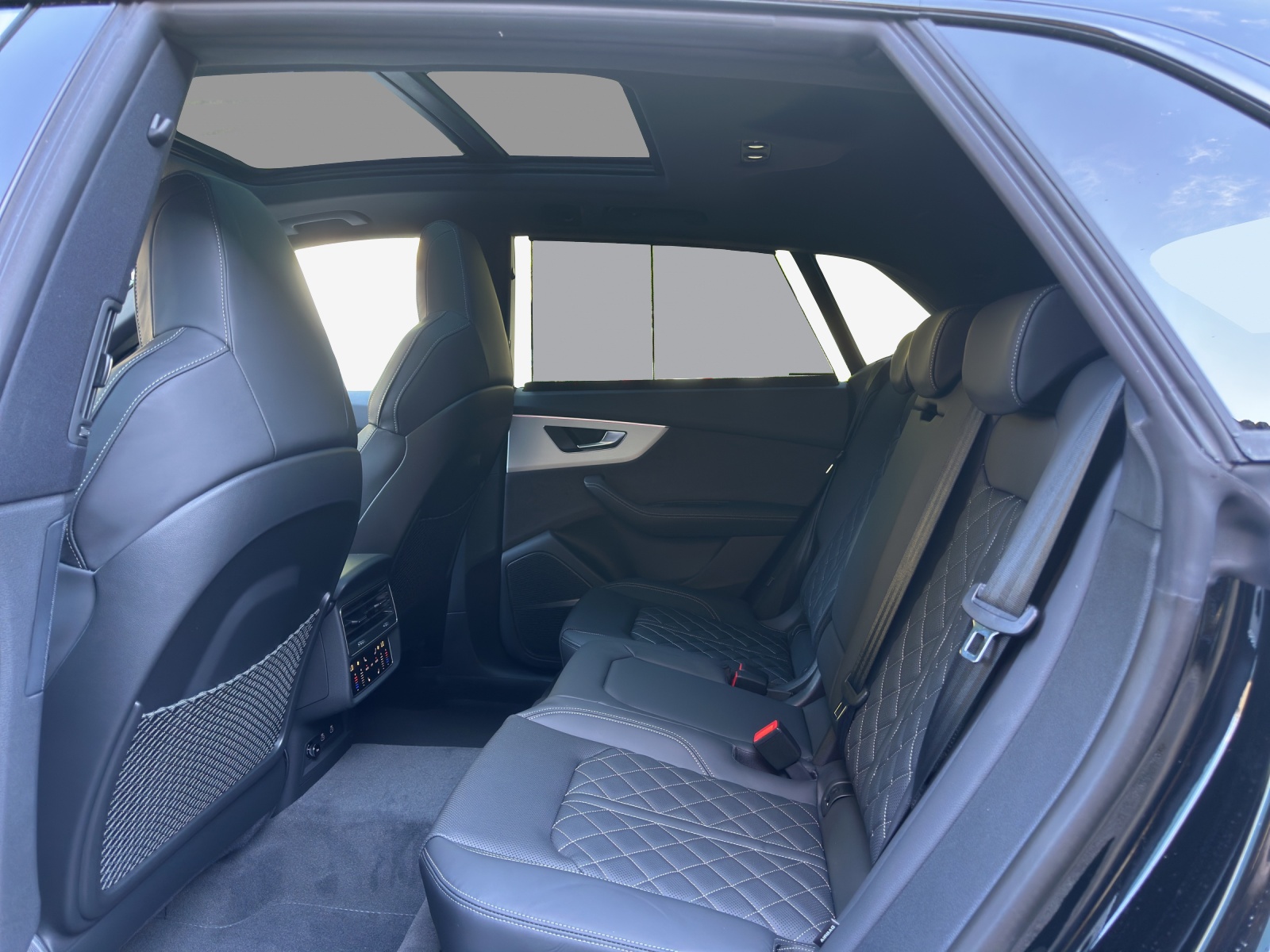 AUDI Q8 SUV TDI quattro 210 kW tiptronic-image-11