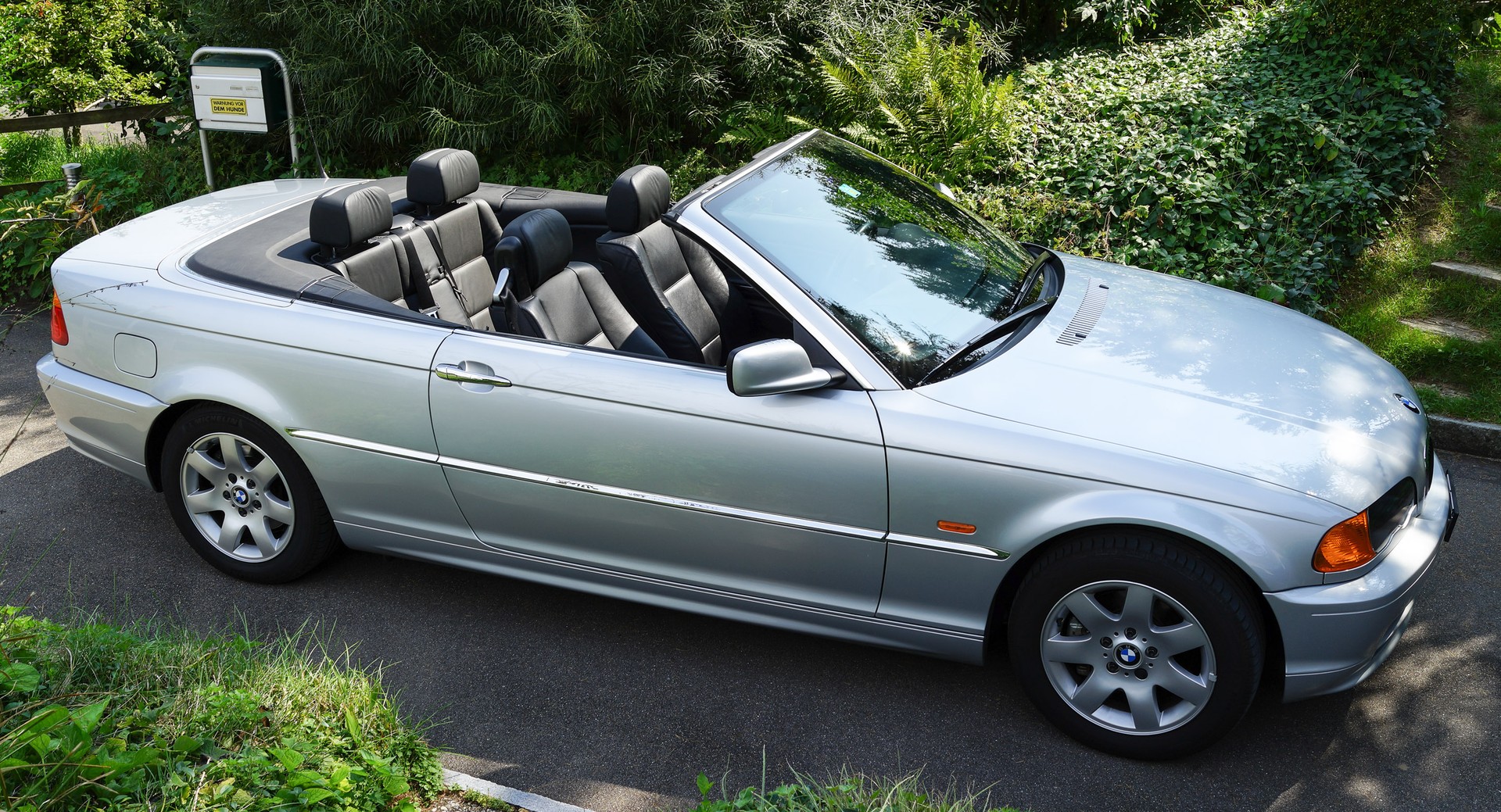 BMW 325Ci-image-1