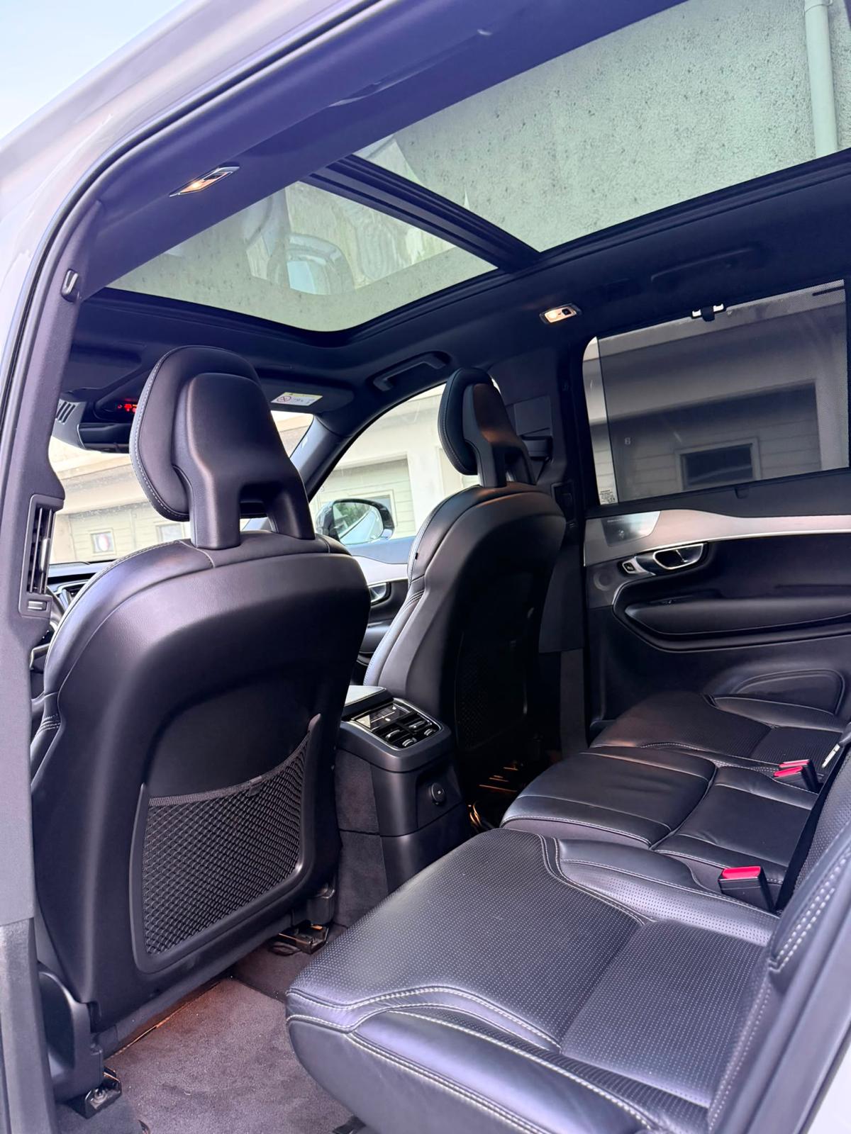 VOLVO XC90 T8 eAWD R-Inscription 7PL. TE-image-4