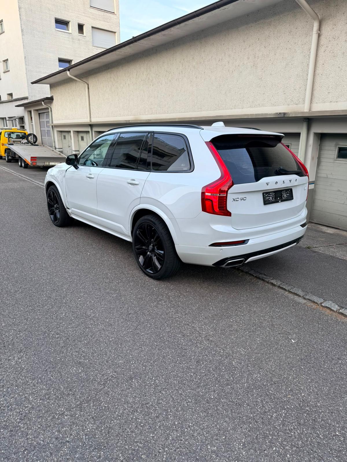 VOLVO XC90 T8 eAWD R-Inscription 7PL. TE-image-2