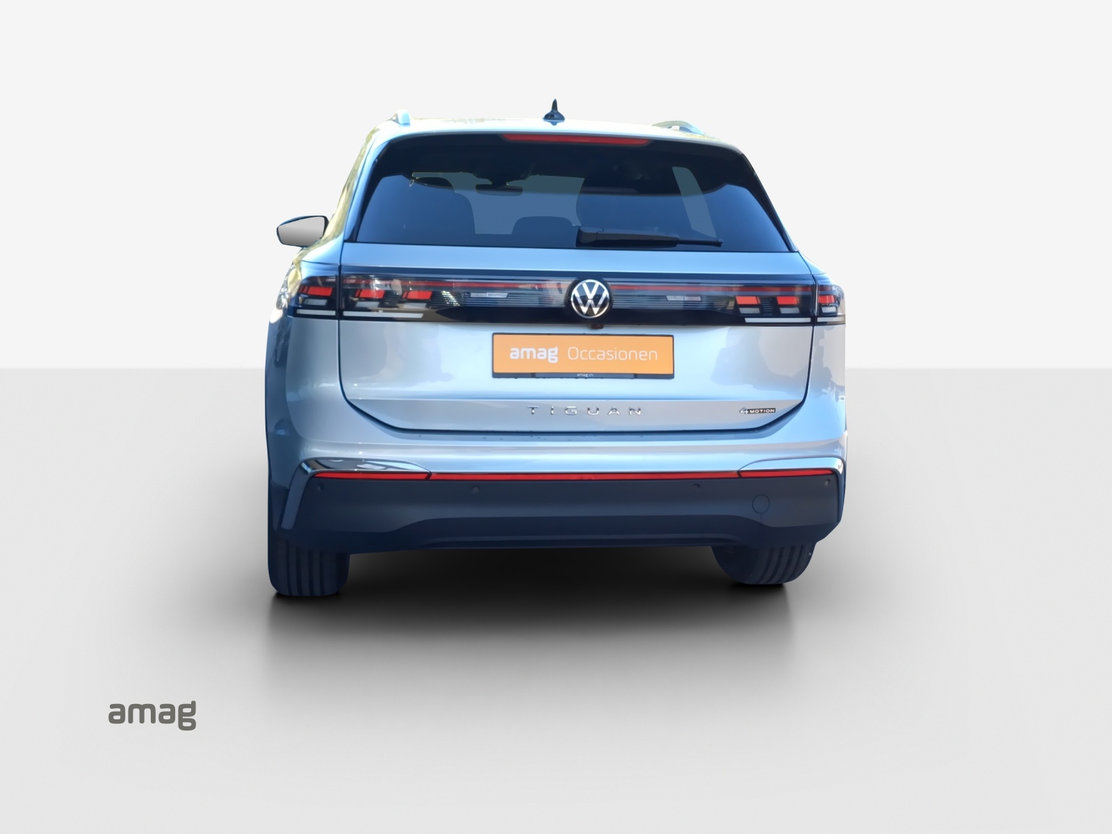 VW Tiguan 2.0 TSI DSG Elegance 4Motion-image-3
