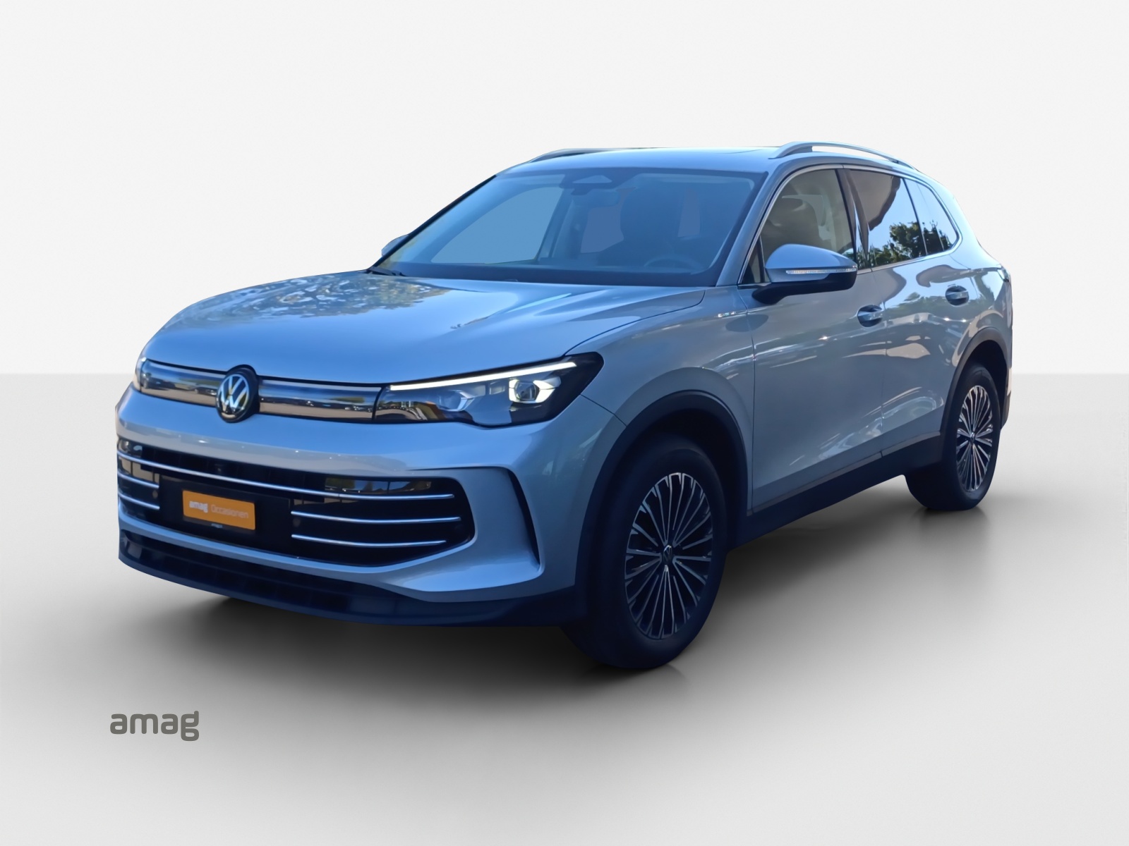VW Tiguan 2.0 TSI DSG Elegance 4Motion-image-0