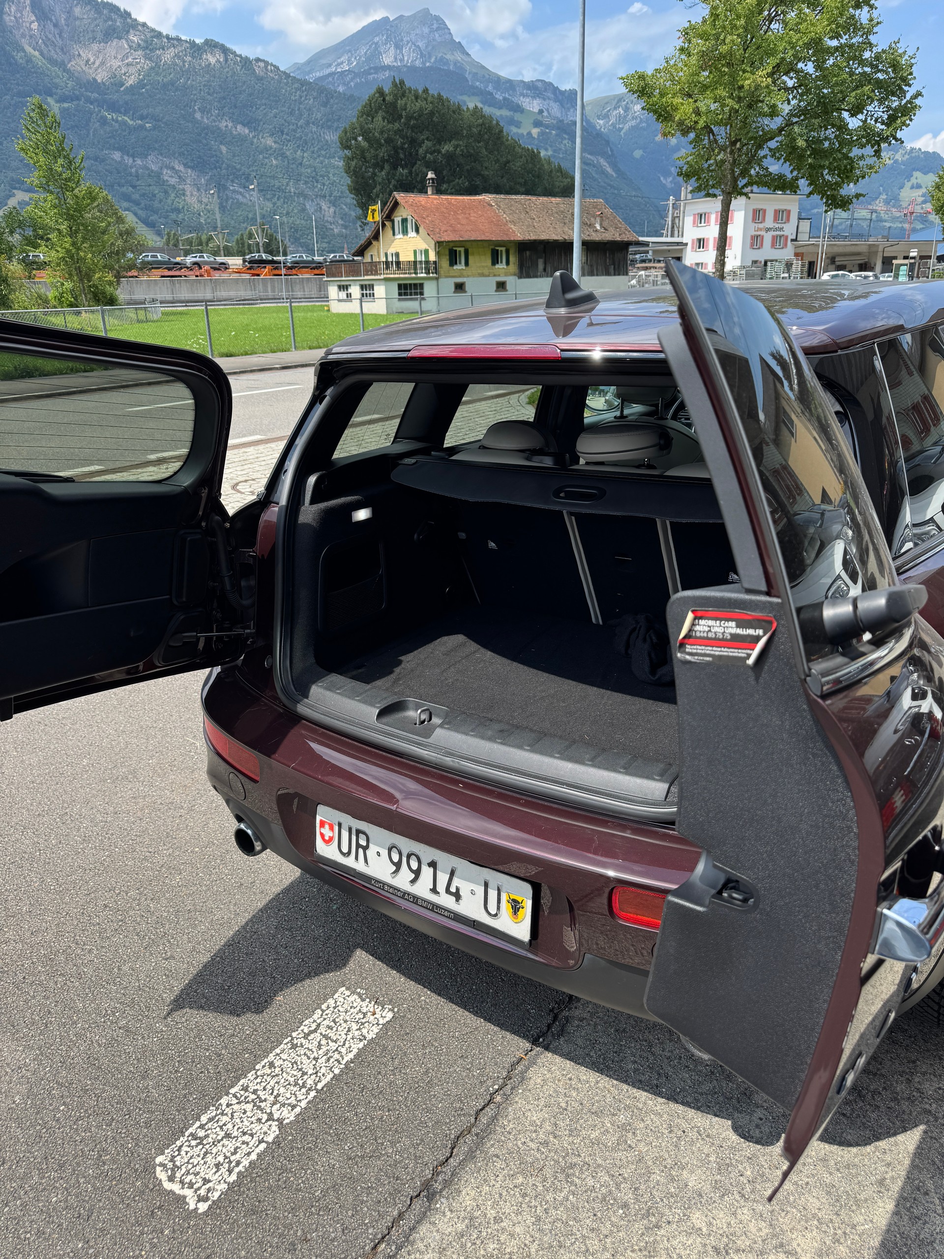 MINI Clubman Cooper S ALL4-image-3