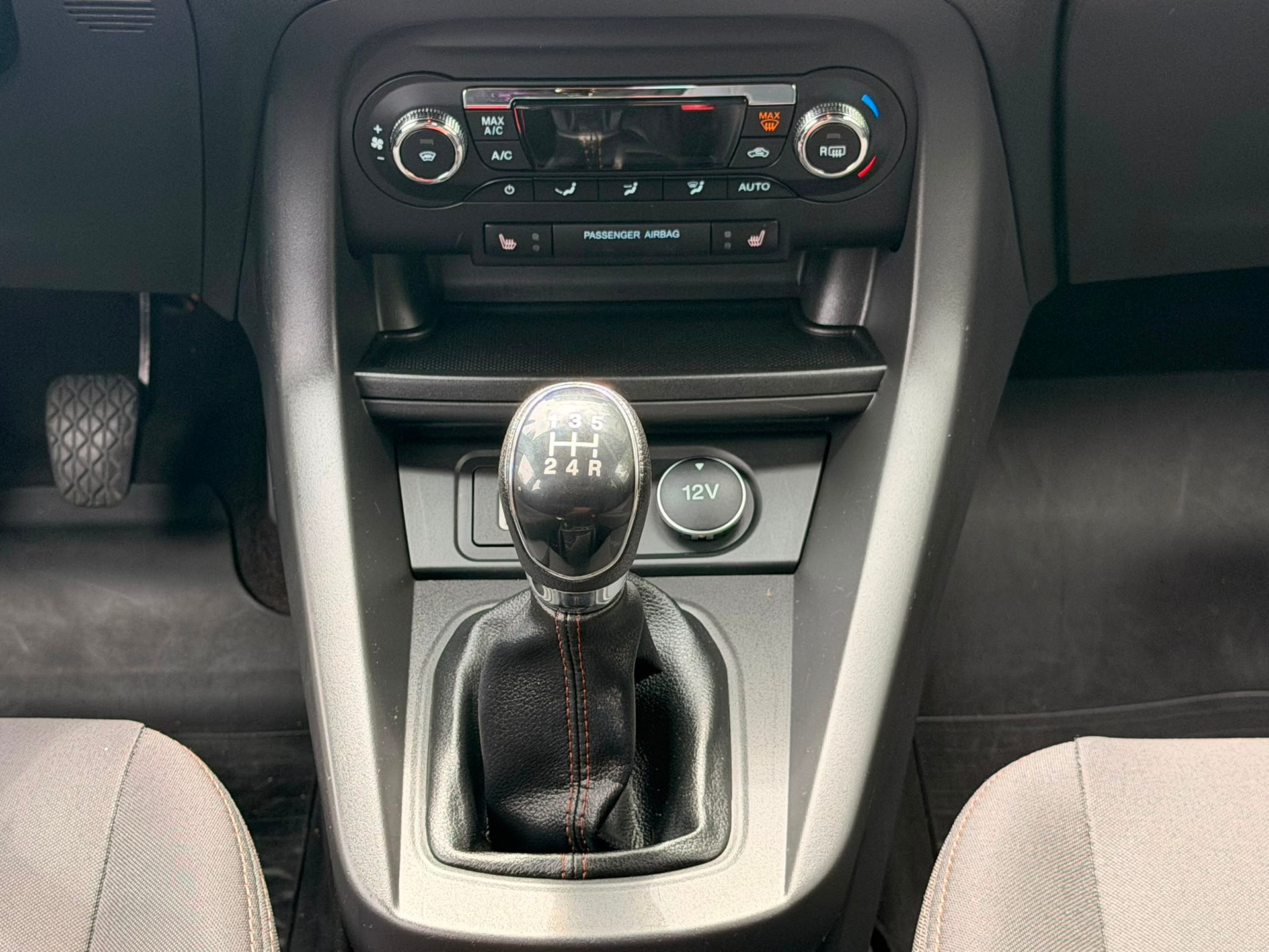 FORD KA+ 1.2 Ti-VCT Active-image-17
