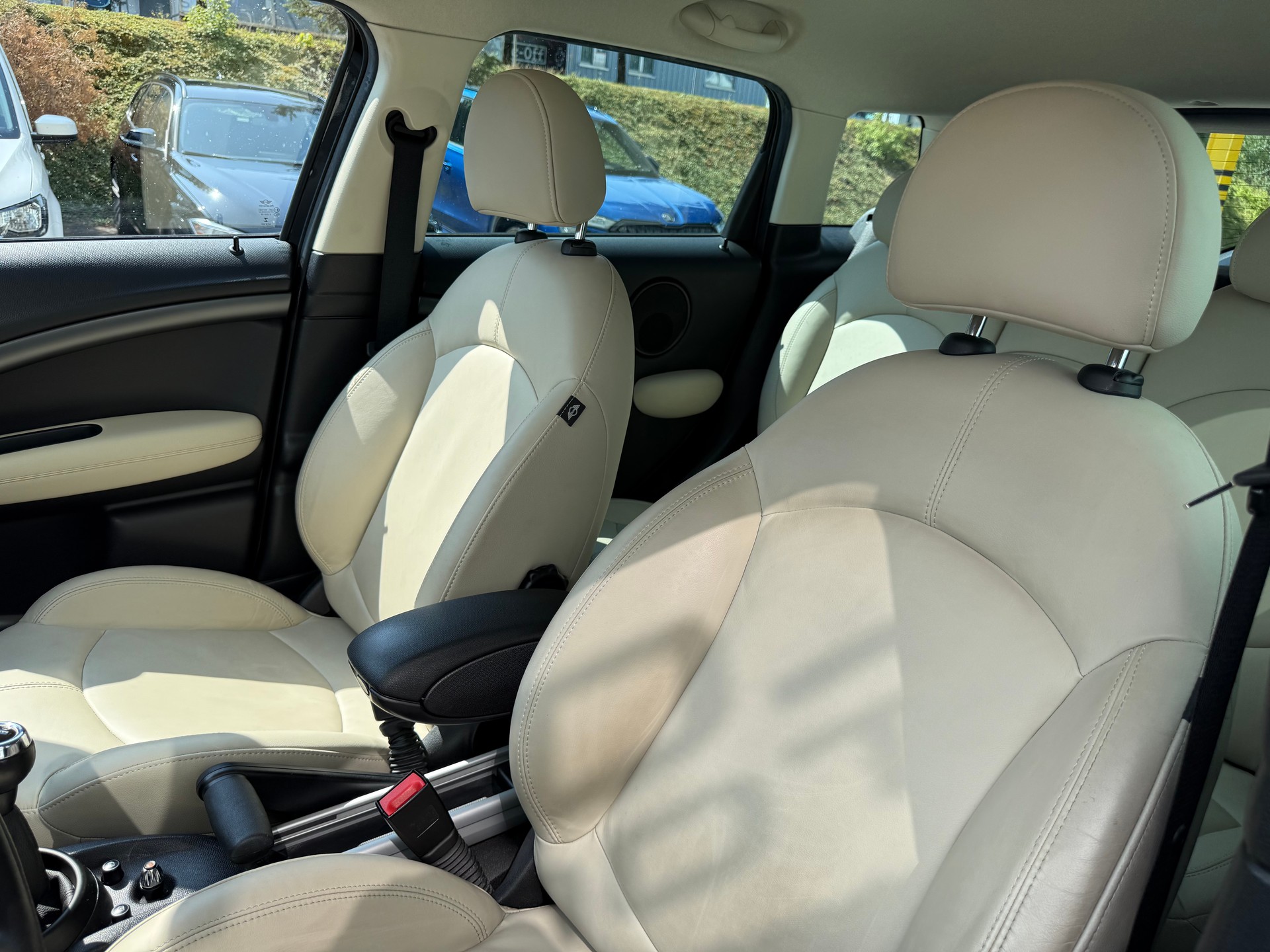 MINI Countryman Cooper S ALL4 || Frisch ab MFK-image-13