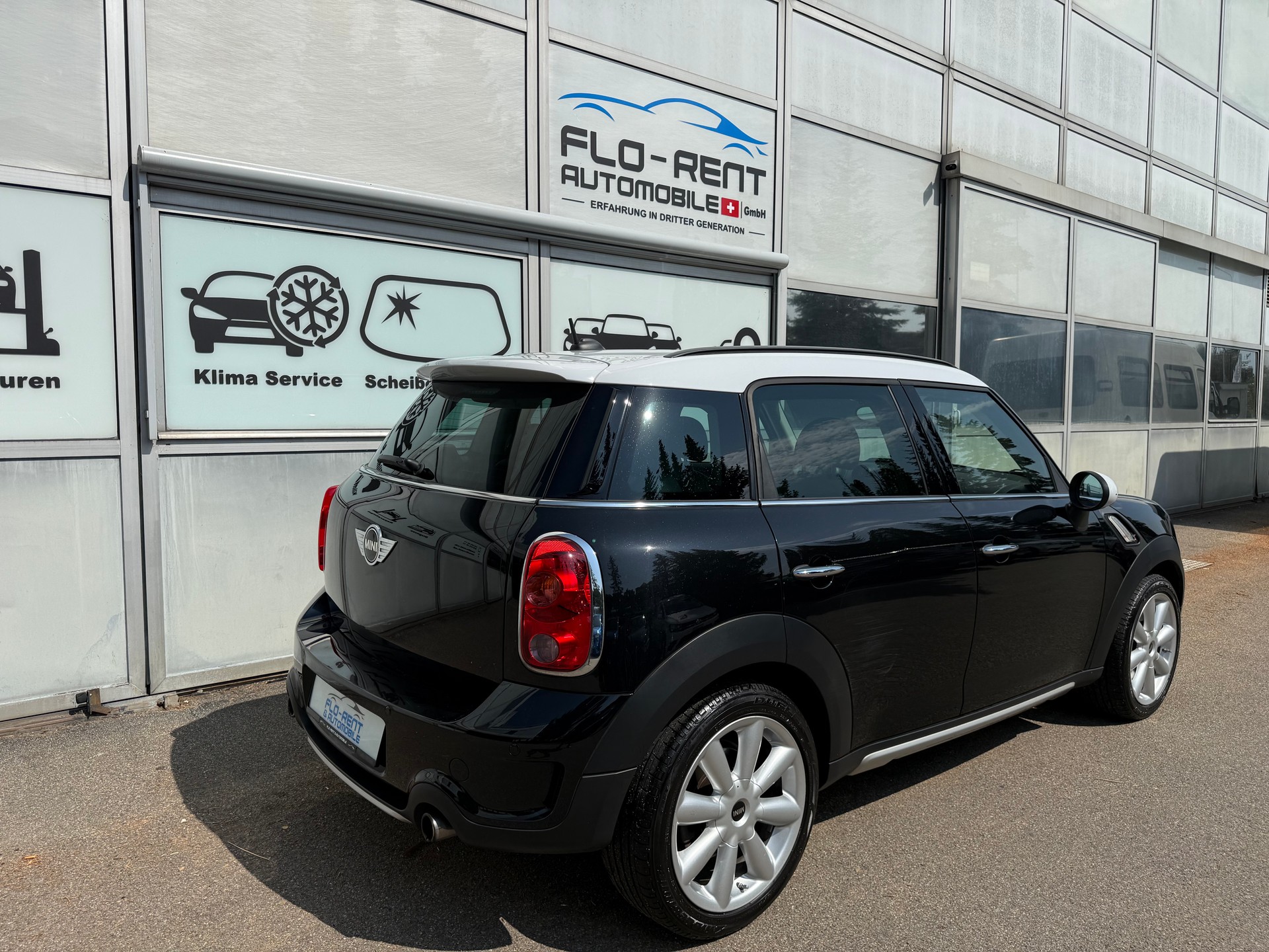 MINI Countryman Cooper S ALL4 || Frisch ab MFK-image-5
