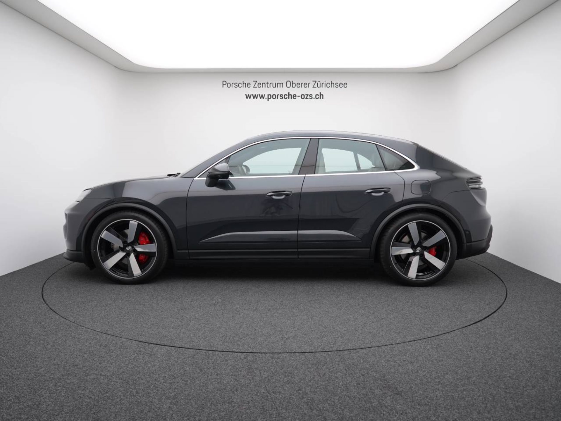 PORSCHE Macan 4S-image-1