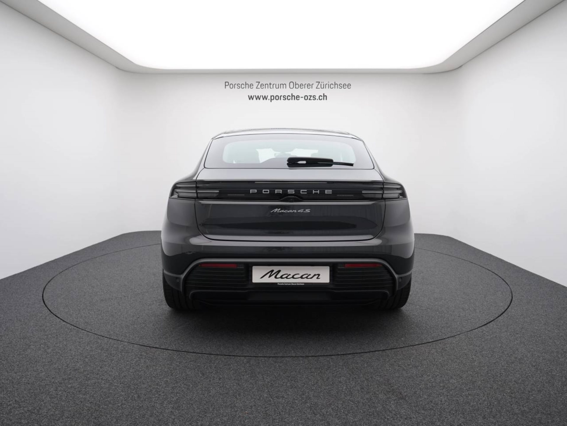 PORSCHE Macan 4S-image-5