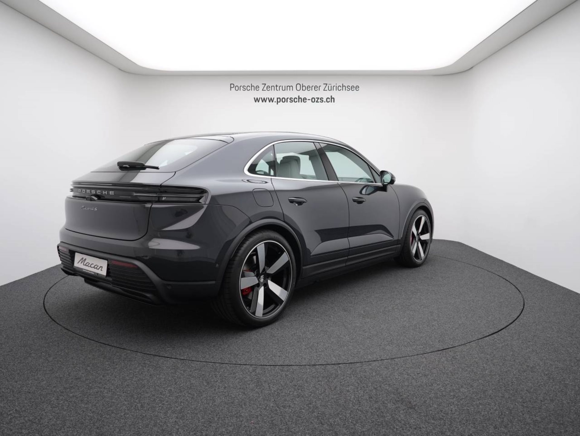 PORSCHE Macan 4S-image-6
