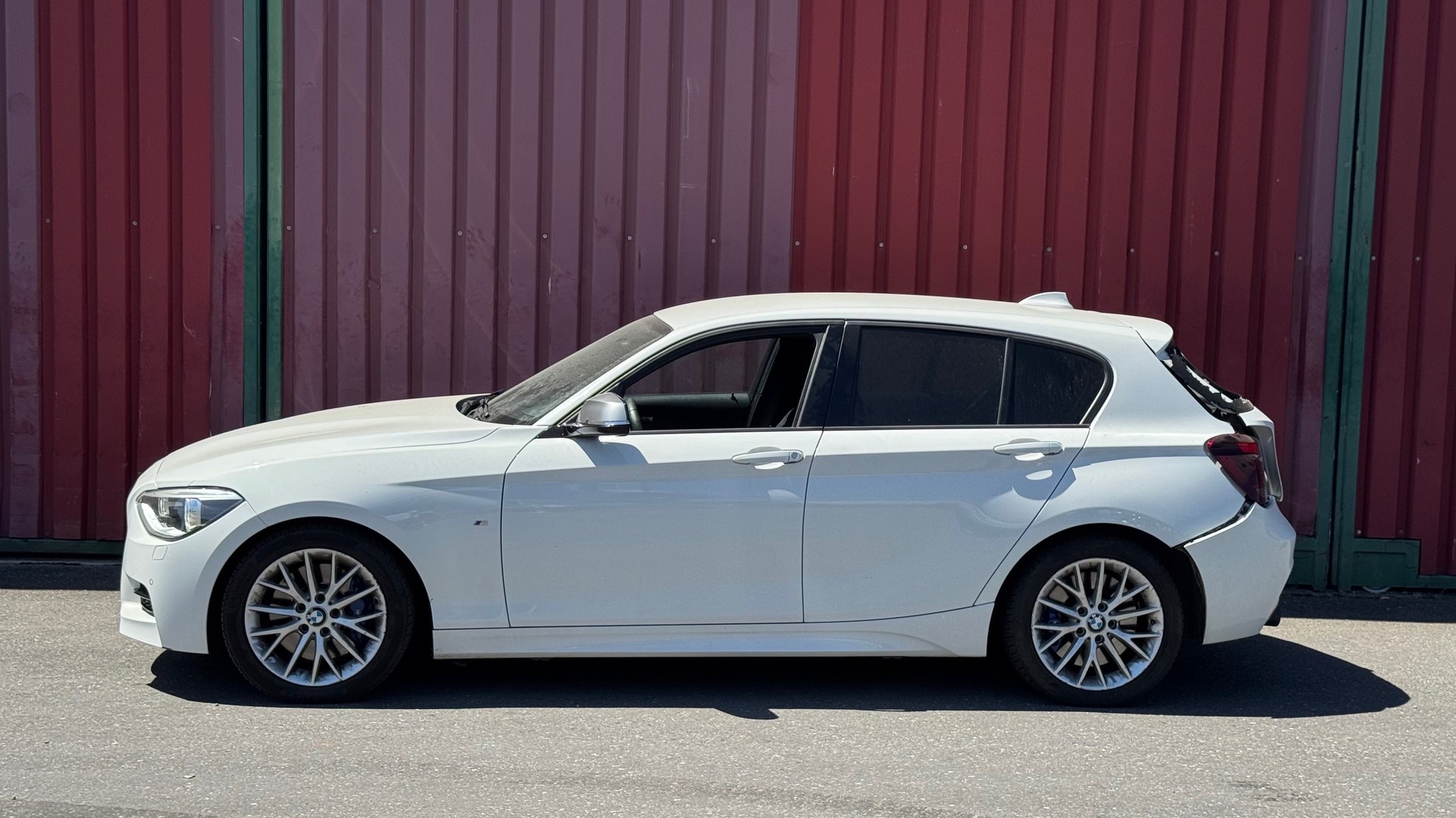 BMW M135i xDrive Steptronic-image-1