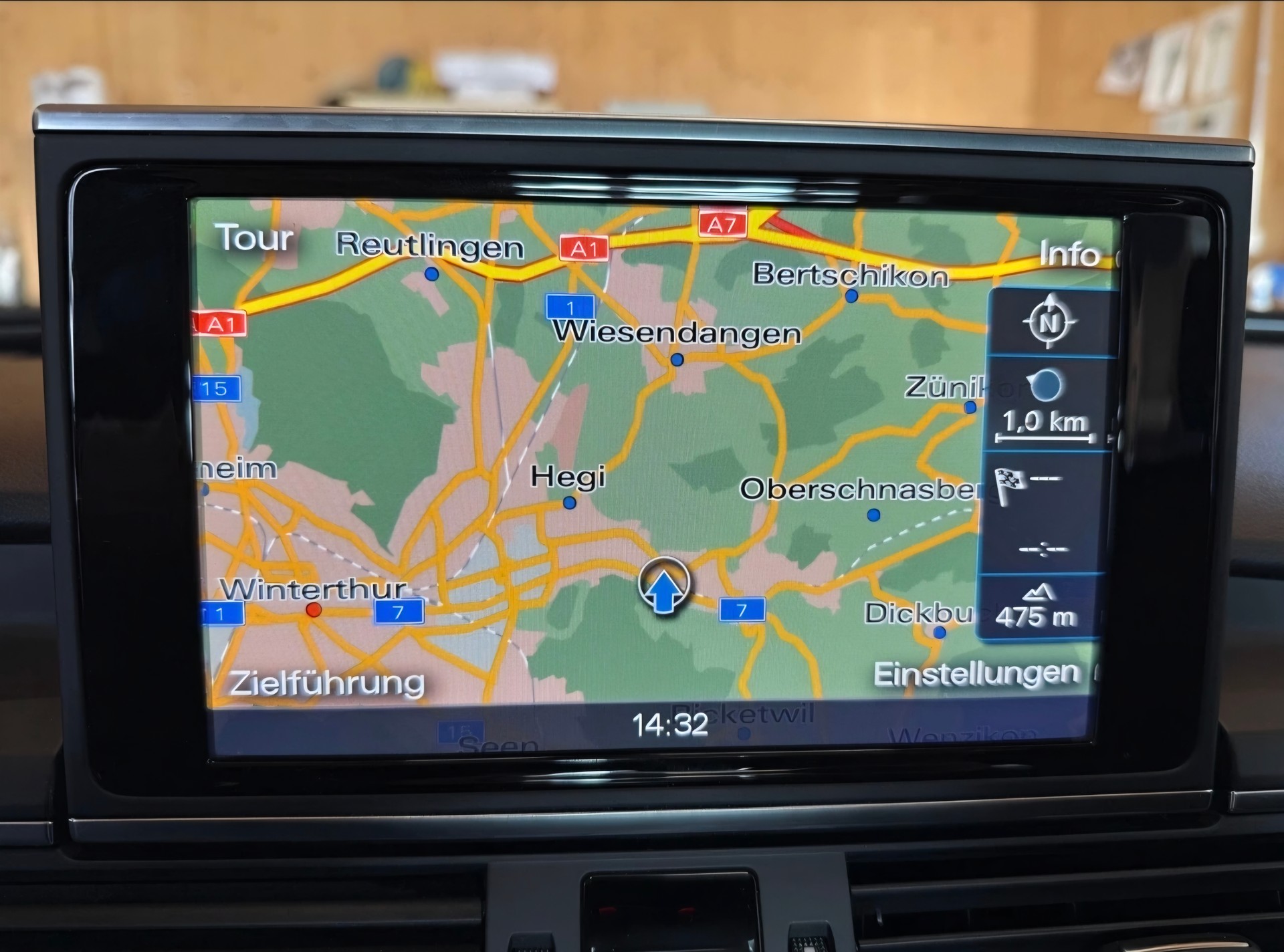 AUDI A6 Avant 3.0 TDI V6 quattro S-tronic-image-12