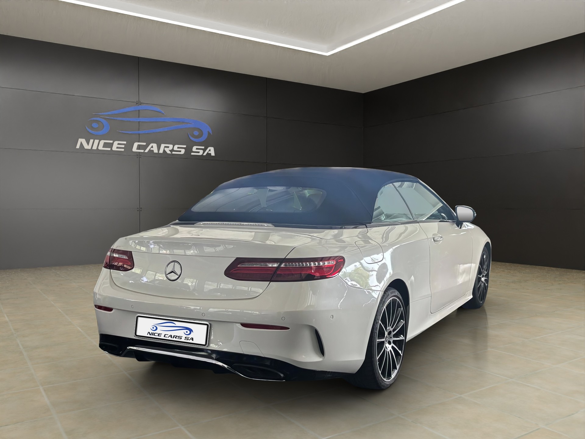 MERCEDES-BENZ E 400 Cabriolet AMG Line 4 Matic 9G-Tronic-image-5