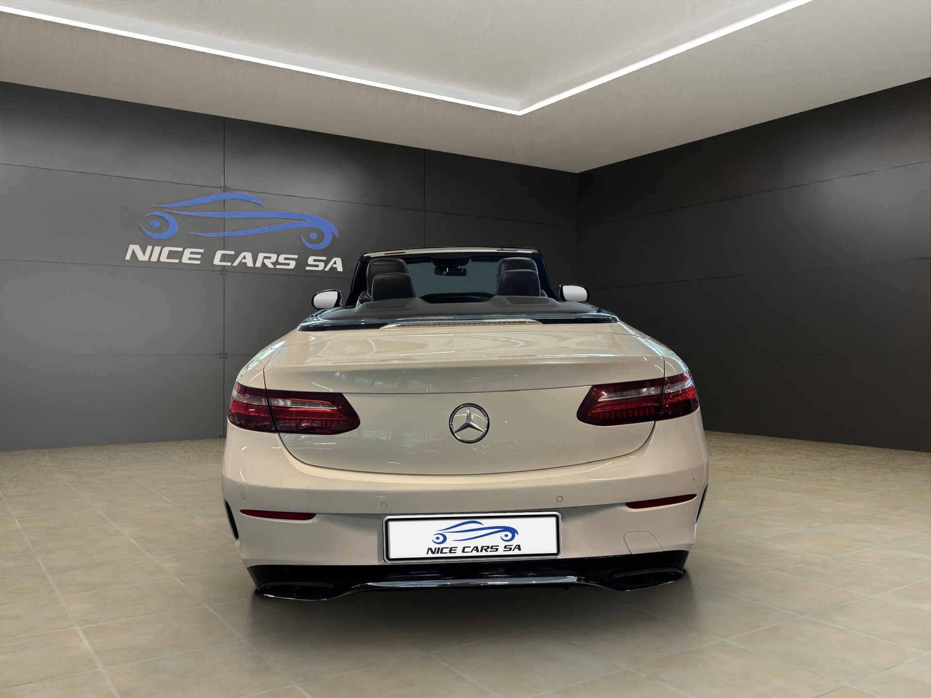 MERCEDES-BENZ E 400 Cabriolet AMG Line 4 Matic 9G-Tronic-image-3