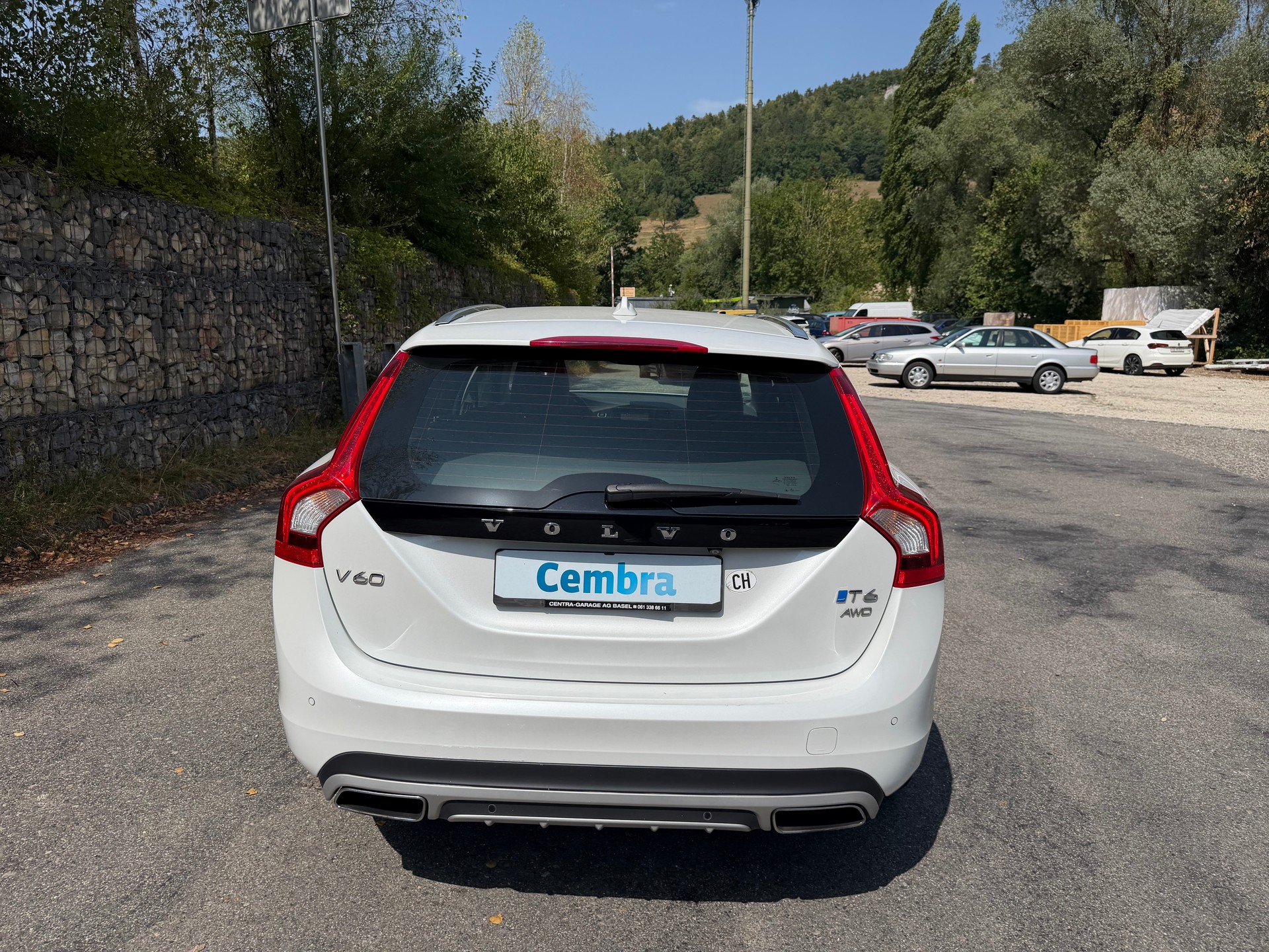 VOLVO V60 T6 AWD Summum Geartronic-image-5